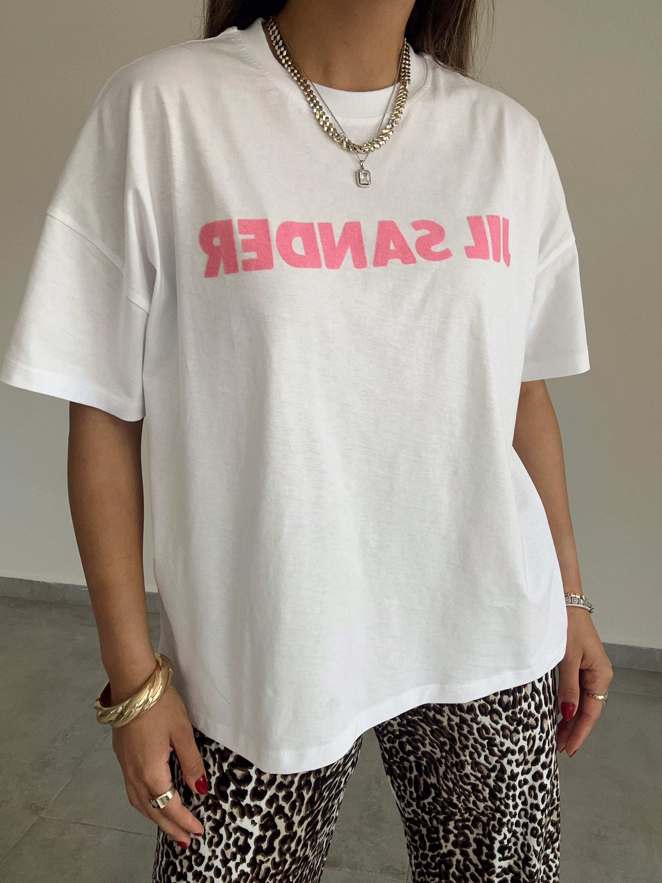 Beyaz-Pembe Yazılı Tişört