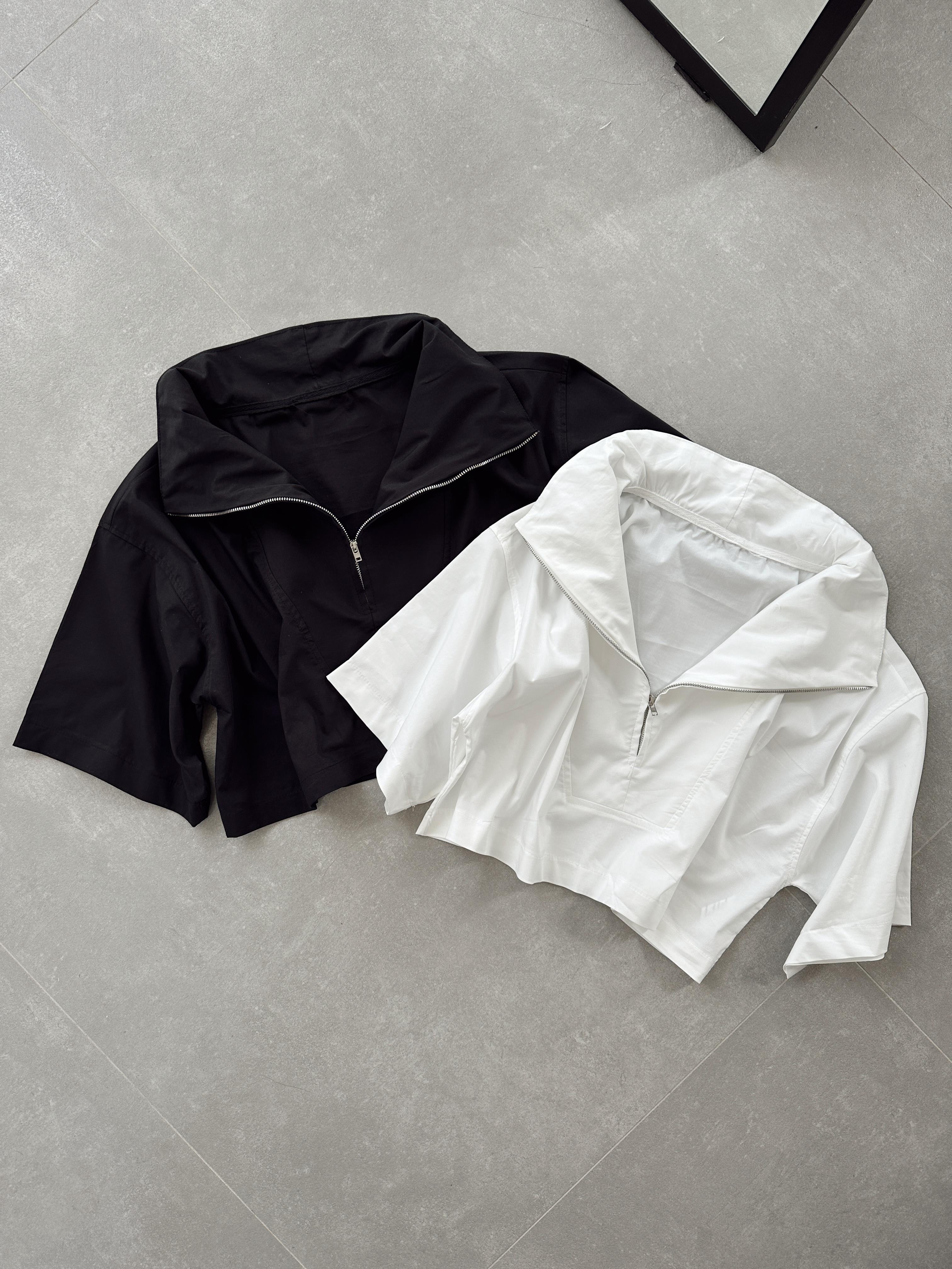 Beyaz Poplin Önden Yarım Fermuarlı Bluz