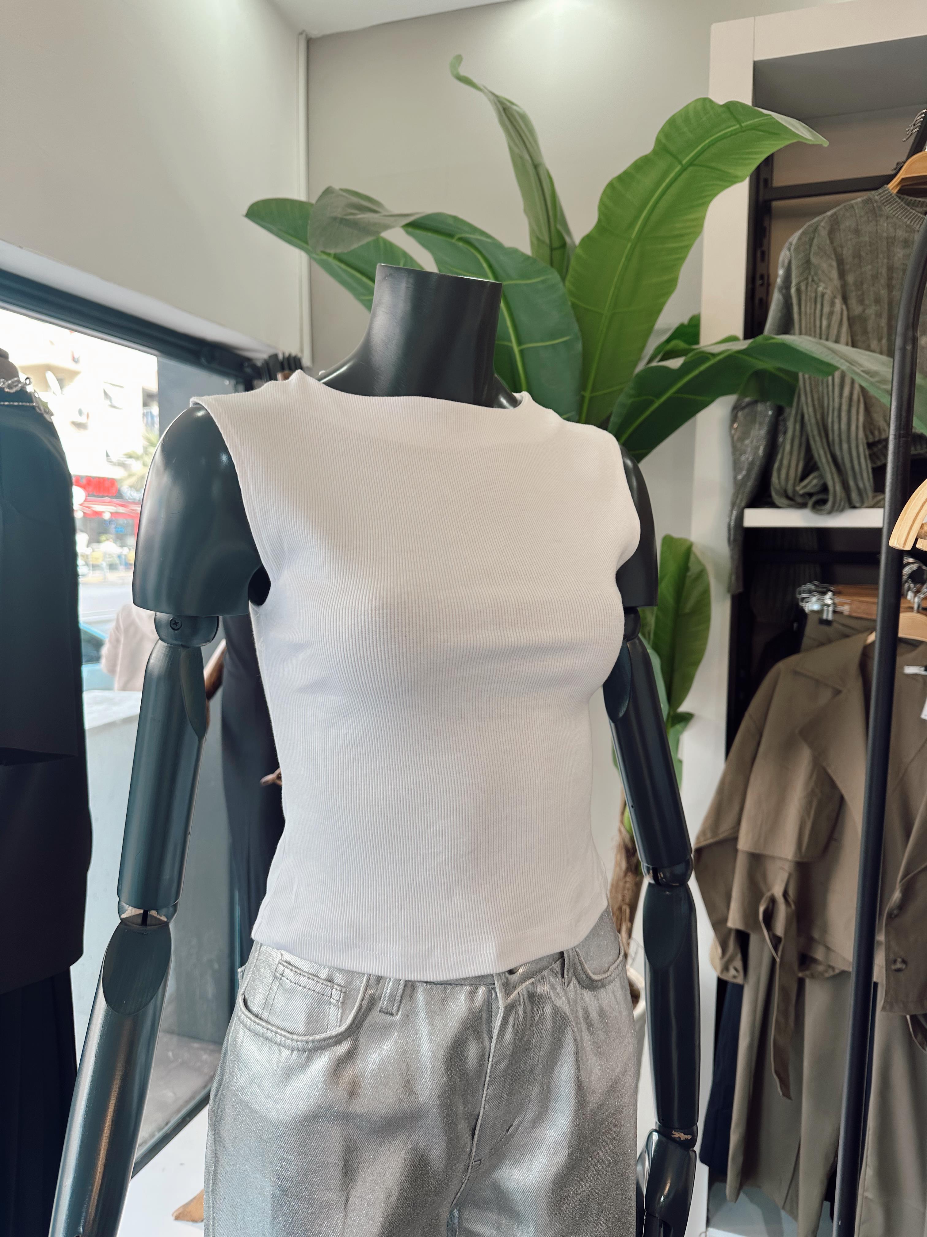 Beyaz Sıfır Kol Fitilli Bluz