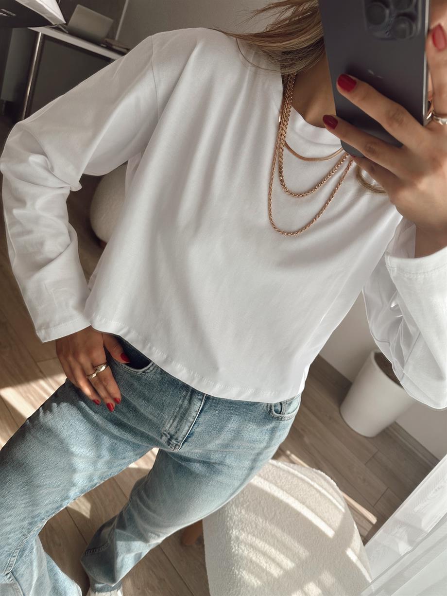 Beyaz Uzun Kol Kısa Oversize Basic