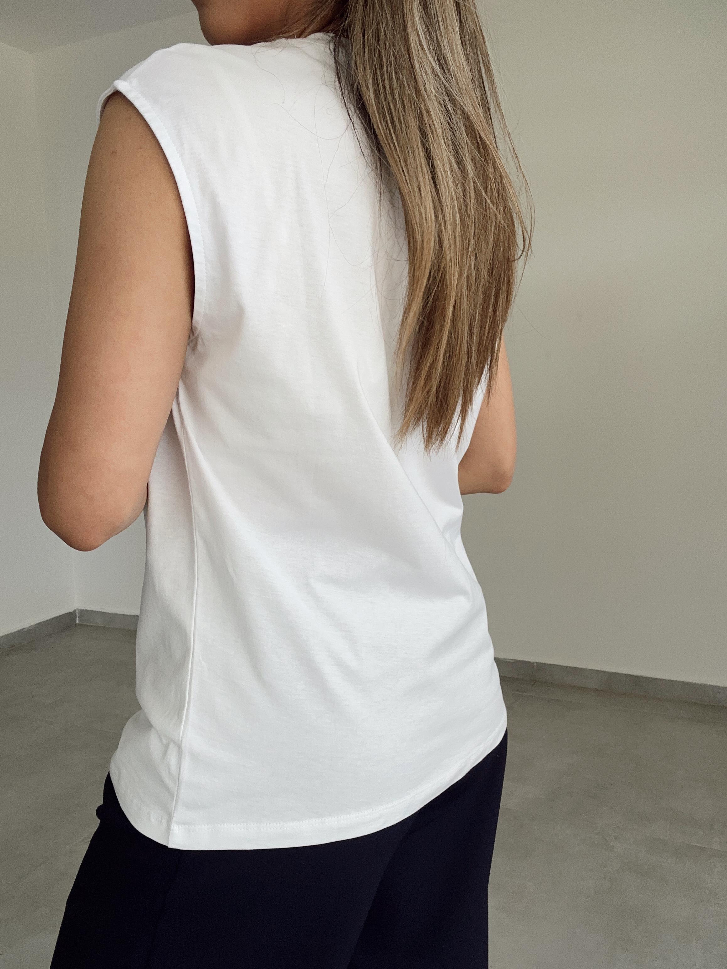 Beyaz Zincirli Tshirt