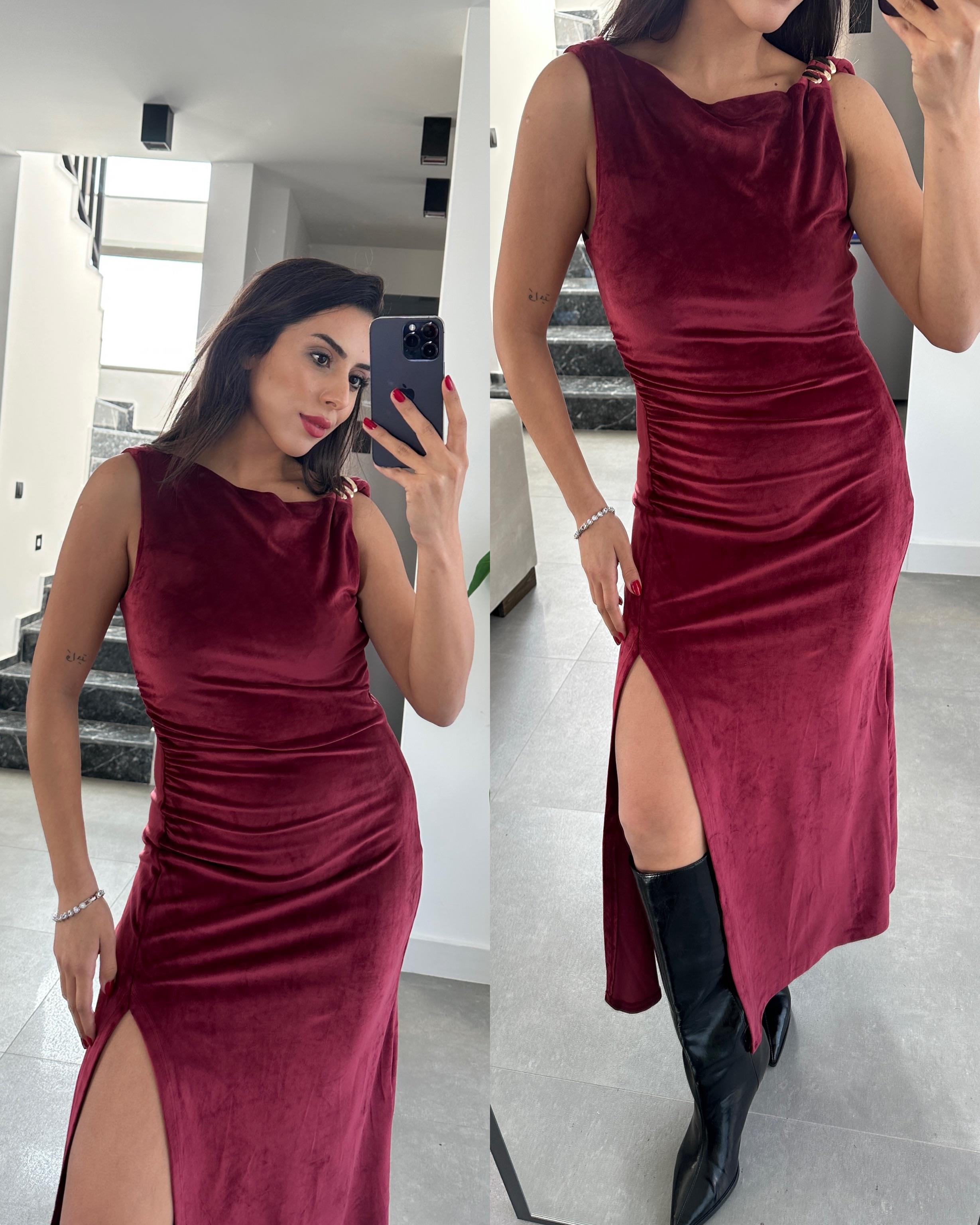 Bordo Toka Detaylı Yırtmaçlı Kadife Elbise