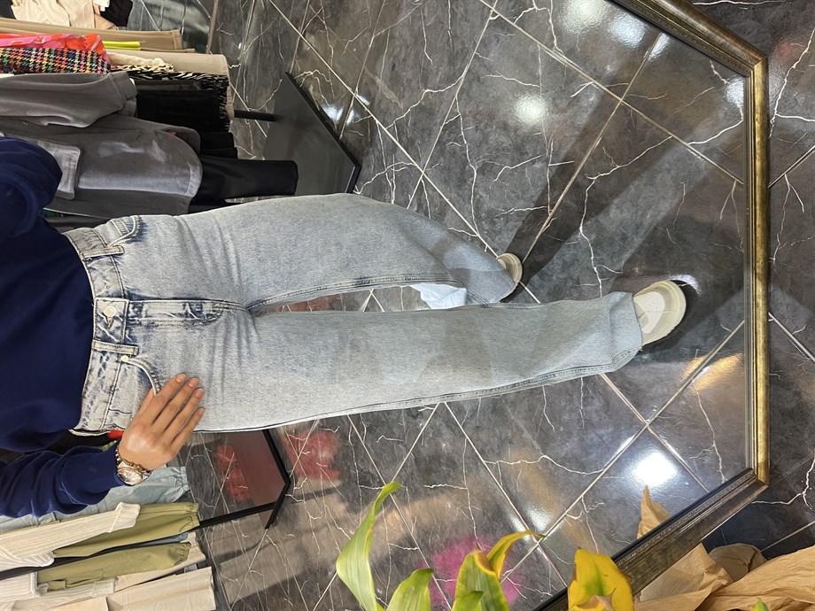 Boru Paça Açık Mavi Jean