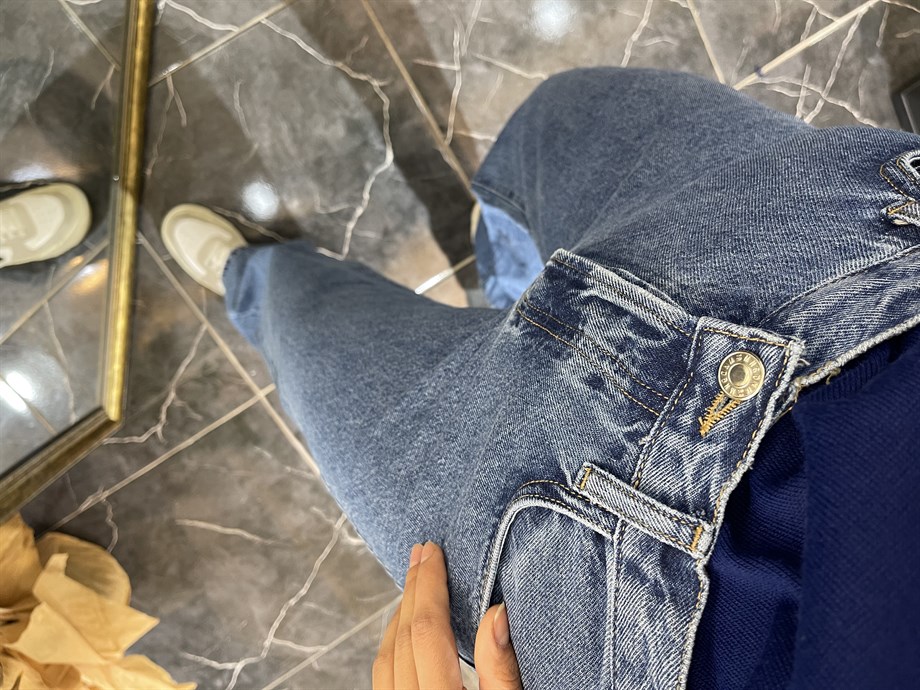 Boru Paça Koyu Mavi Jean