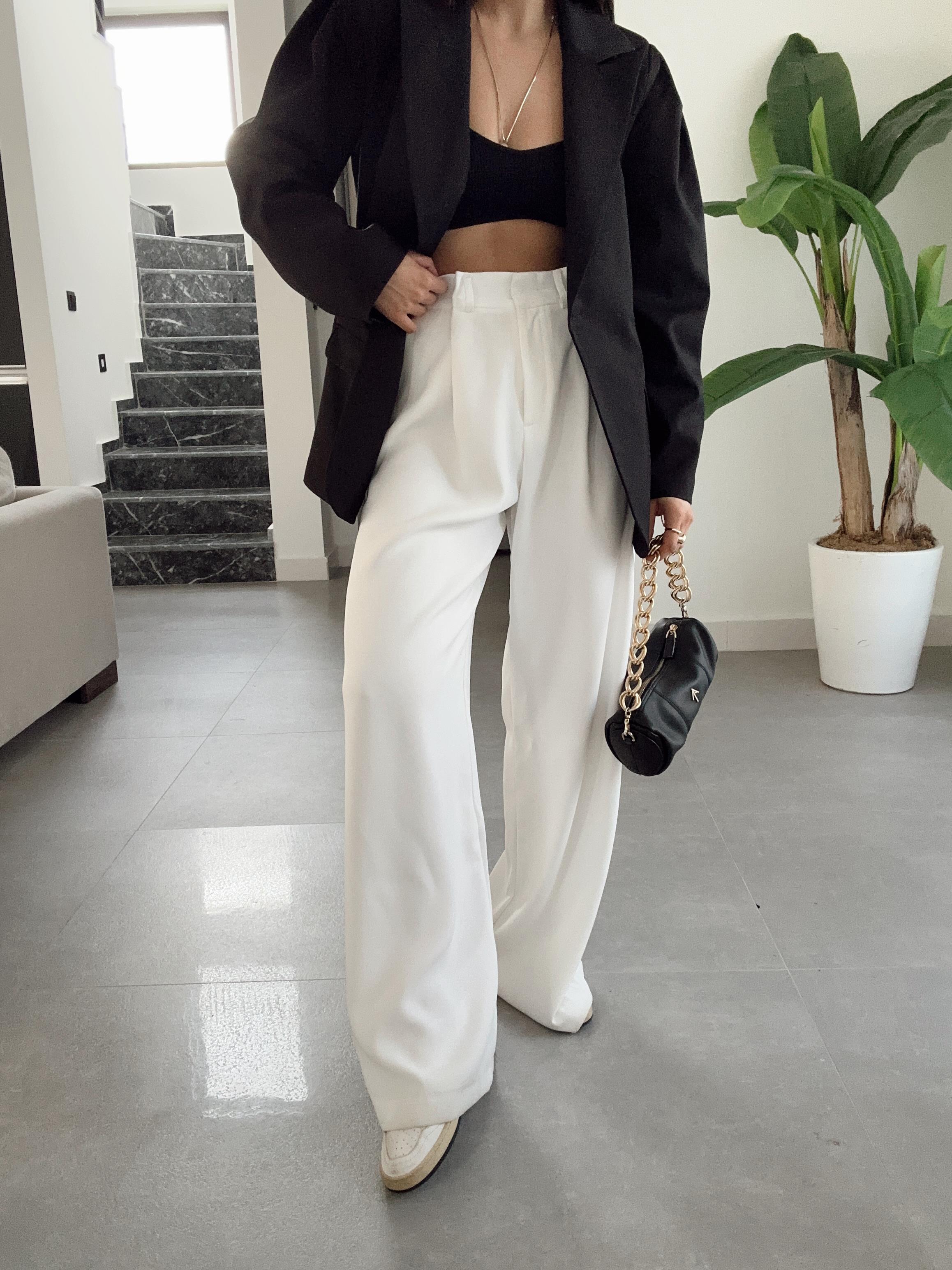 Briella Siyah Belden Oturtmalı Blazer