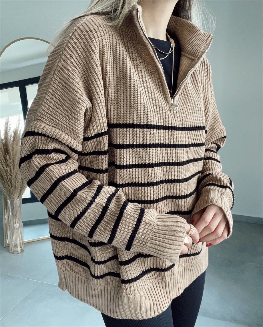 Camel-Siyah Çizgili Fermuarlı Triko Kazak