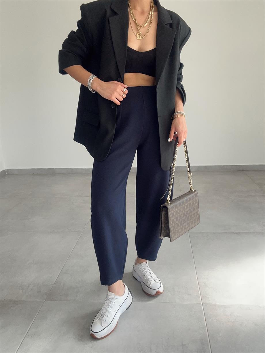 Cendy Krep Kemersiz Lacivert Balon Pantolon