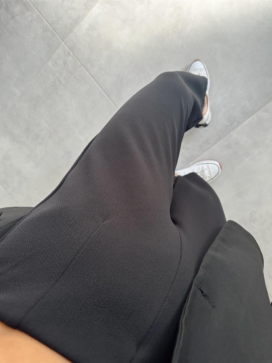 Cendy Krep Kemersiz Siyah Balon Pantolon