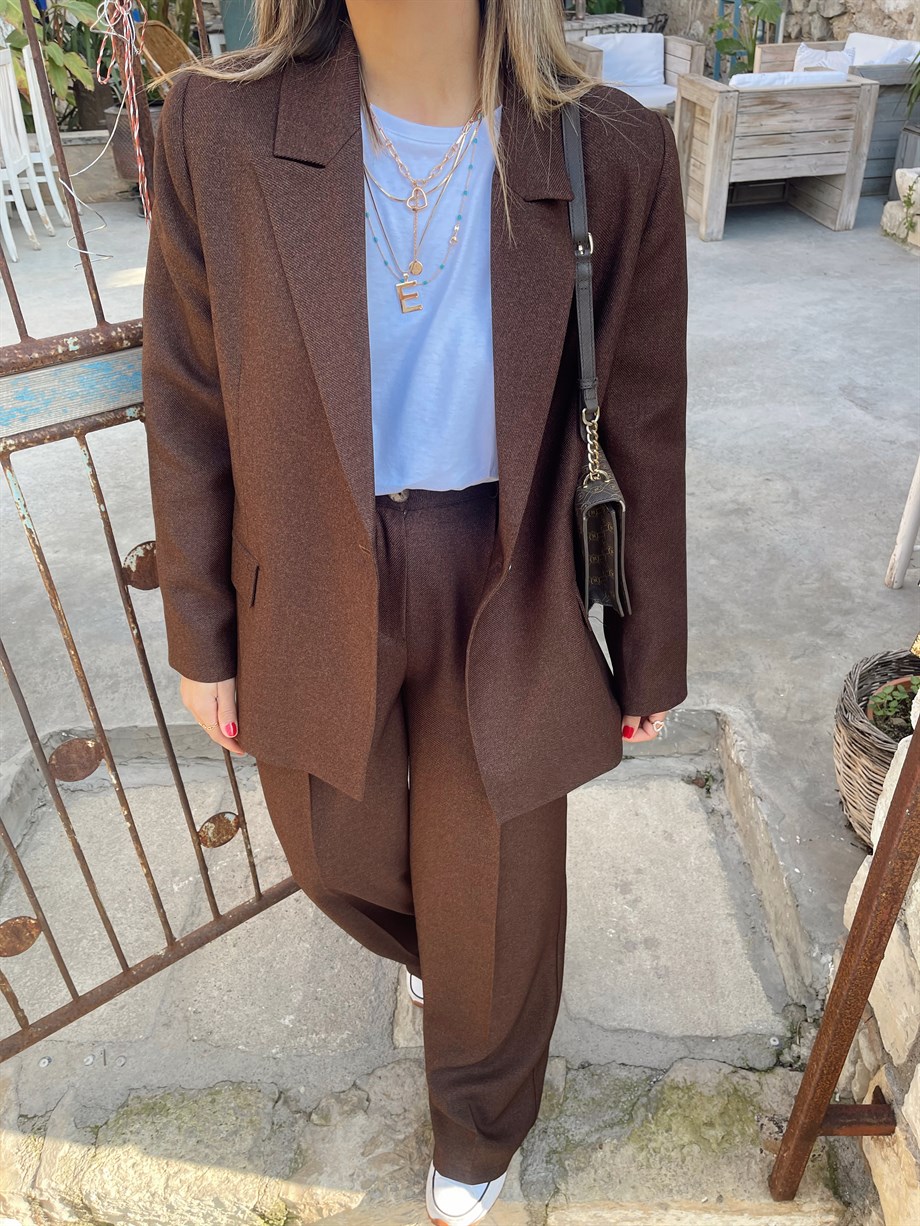 Cep Detaylı Kahverengi Blazer Ceket