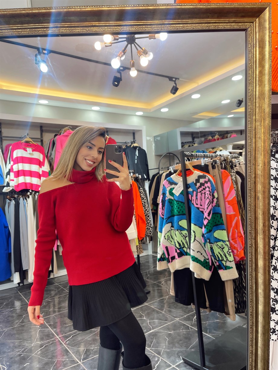 Çıkabilen Yaka Detaylı Düşük Omuz Kırmızı Triko