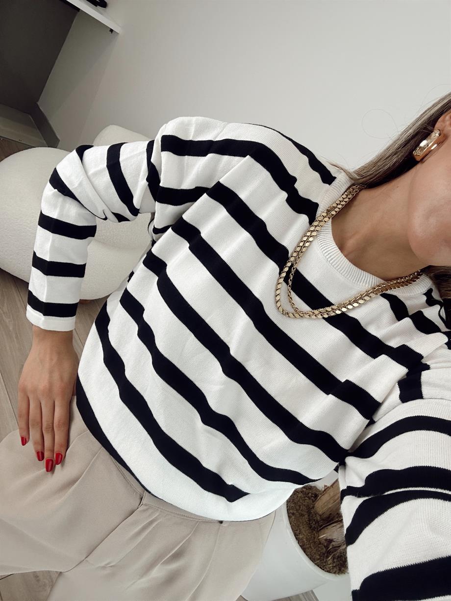 Çizgili Bisiklet Yaka Kazak