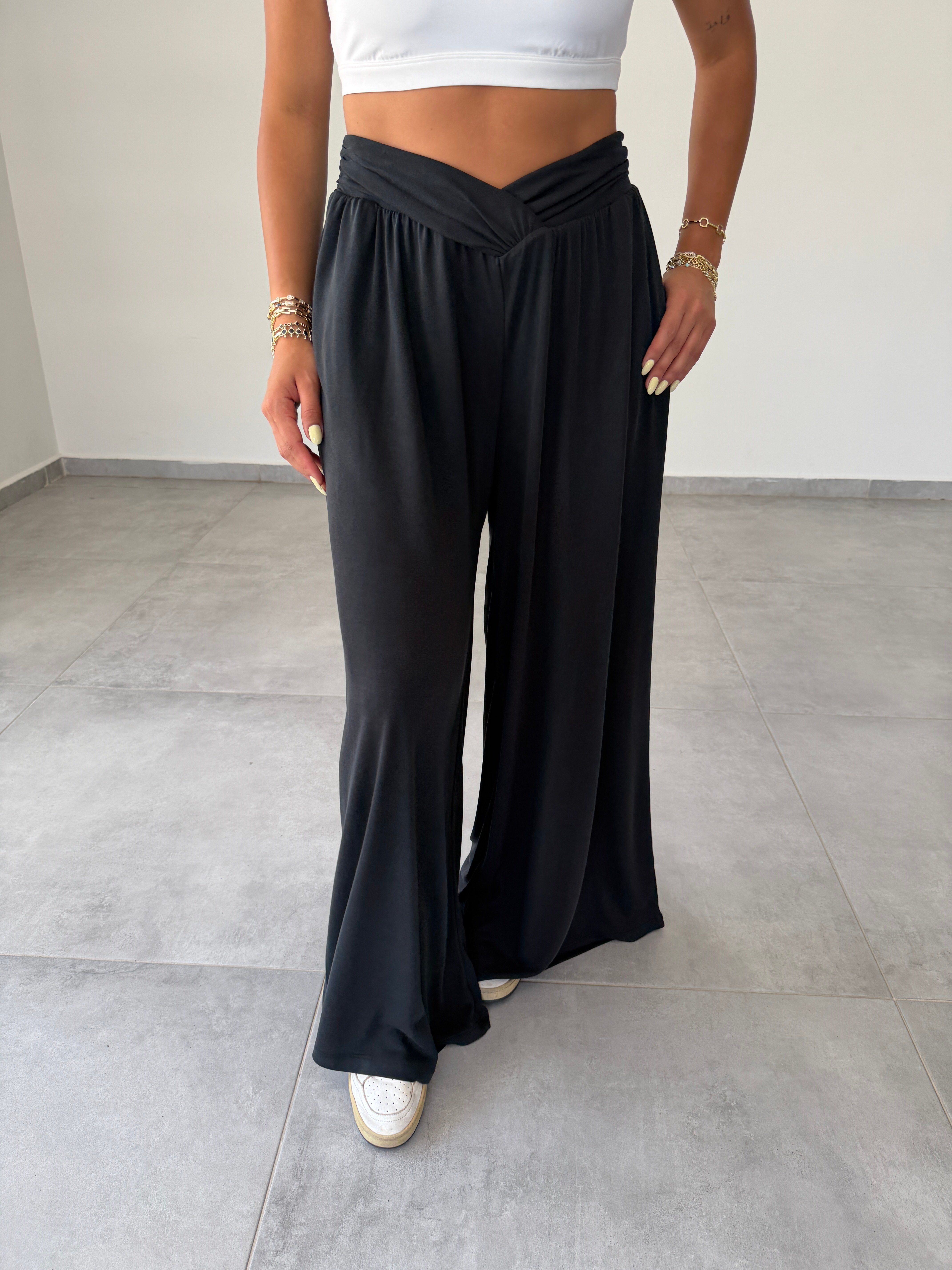 Comfort Siyah Kruvaze Bel Detaylı Modal Bol Paça Pantolon