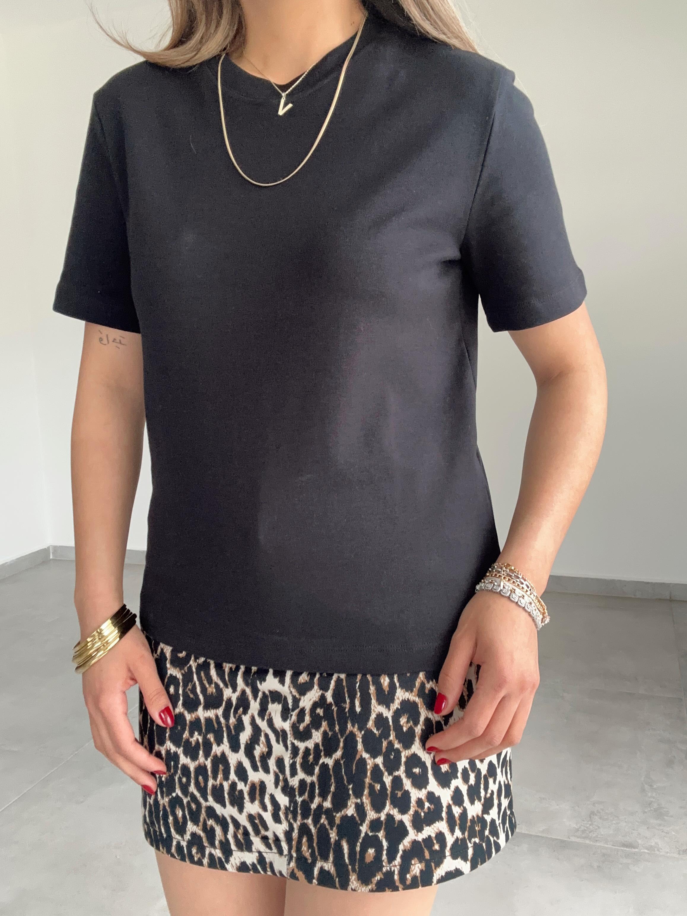 Cs Siyah Bisiklet Yaka Tişört