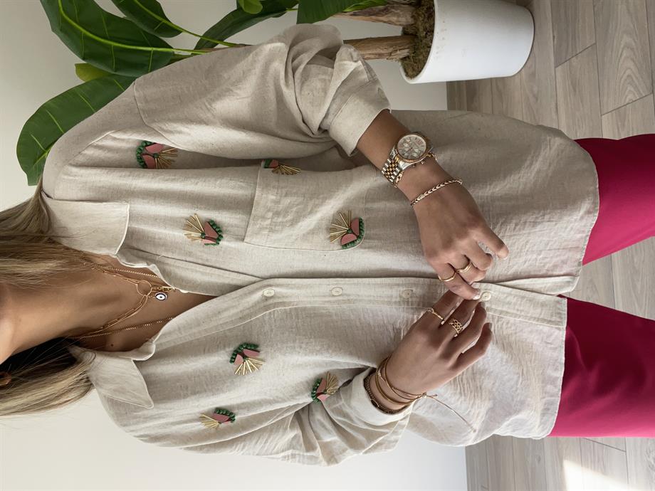 Düşük Omuzlu İşlemeli Gömlek