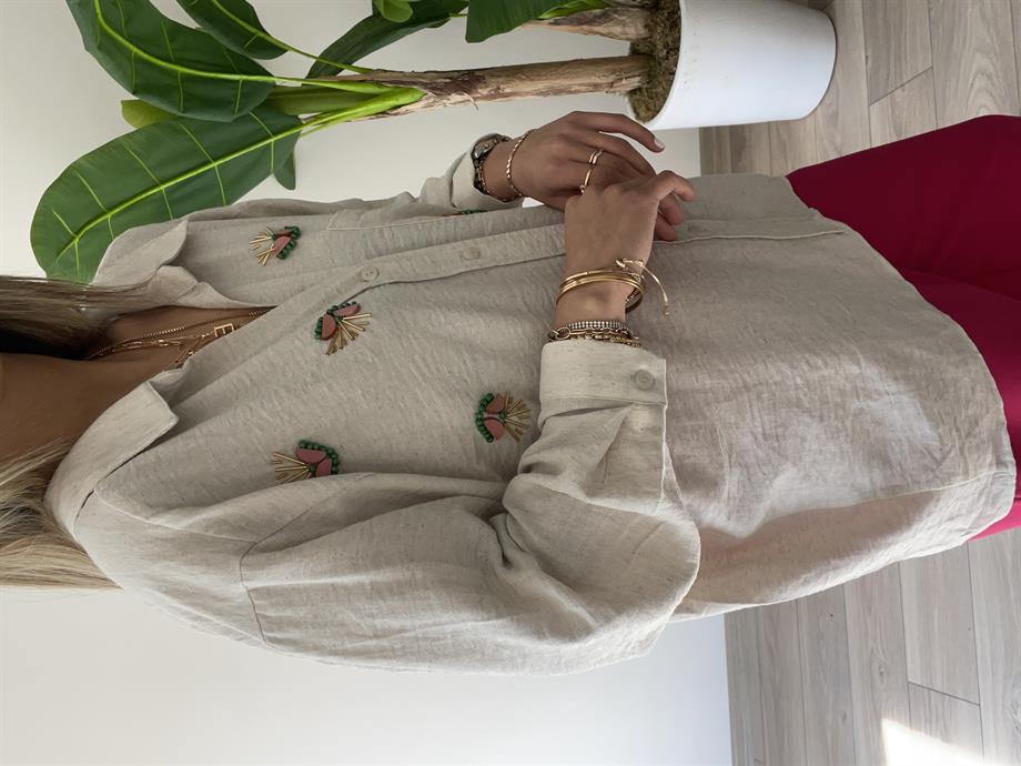 Düşük Omuzlu İşlemeli Gömlek