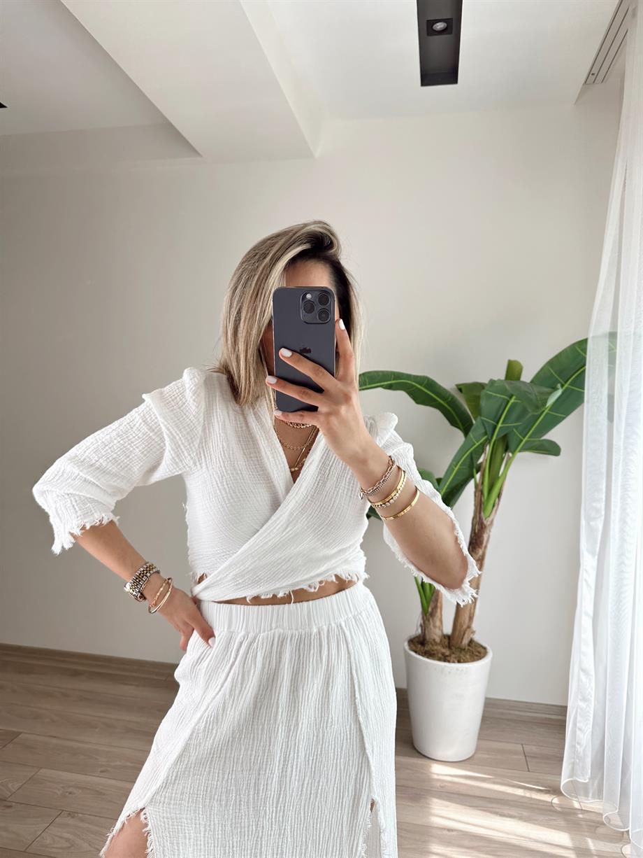 Efes Beyaz Bağlamalı Crop