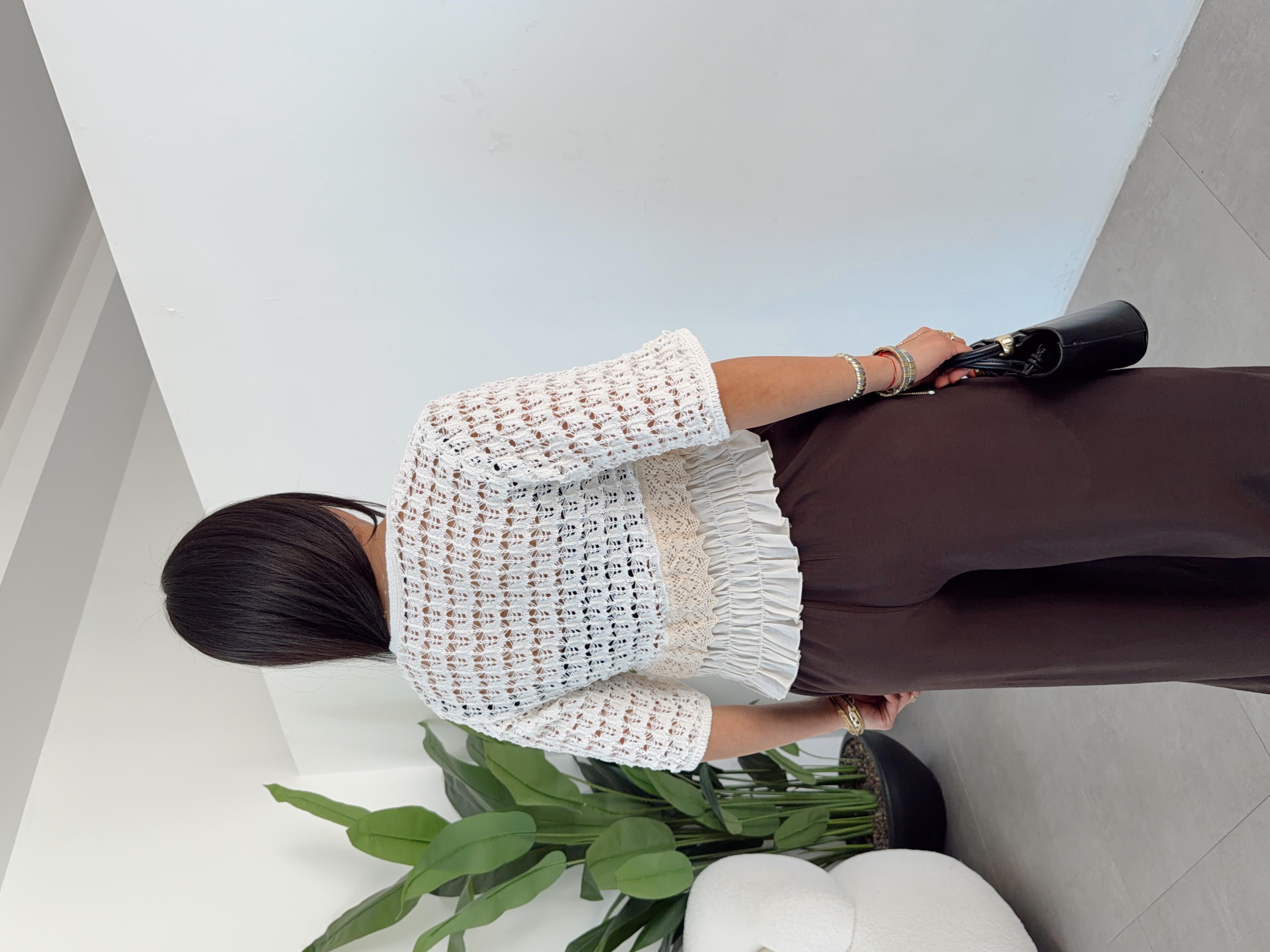 Ekru Ajurlu Dantel Detaylı Triko Bluz