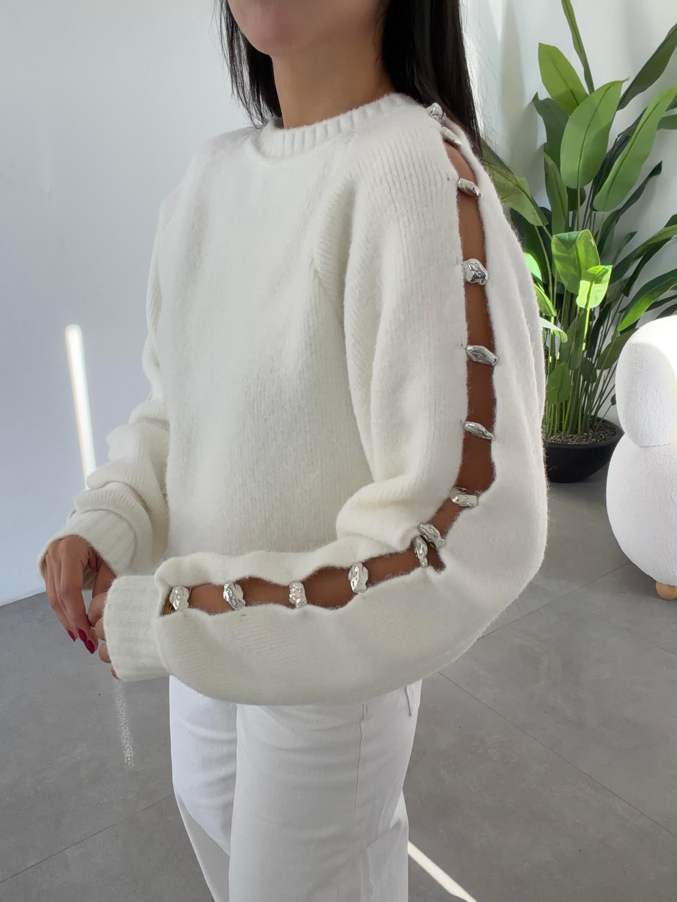 Ekru Bisiklet Yaka Aksesuar Detaylı Tirko Kazak