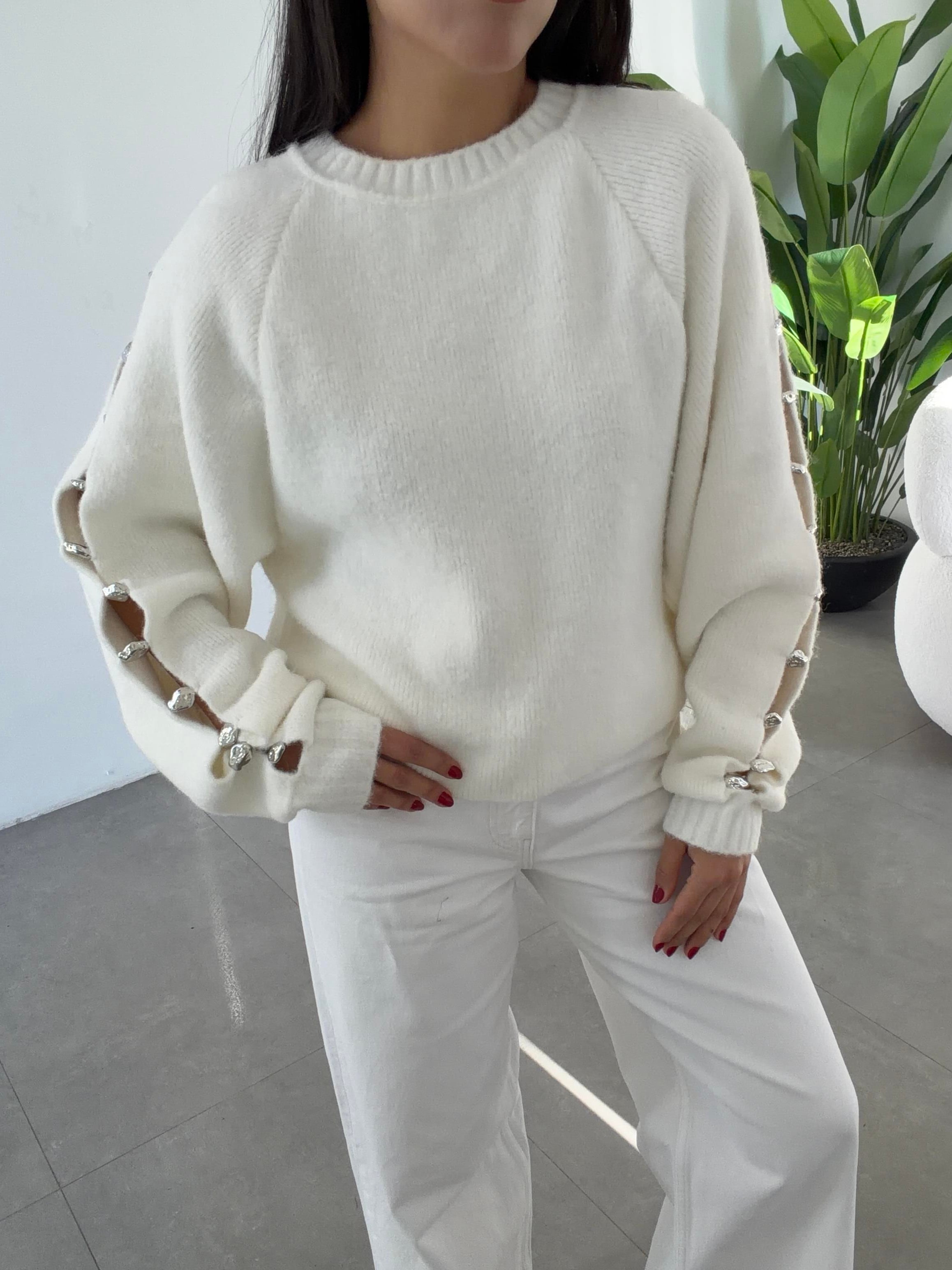 Ekru Bisiklet Yaka Aksesuar Detaylı Tirko Kazak