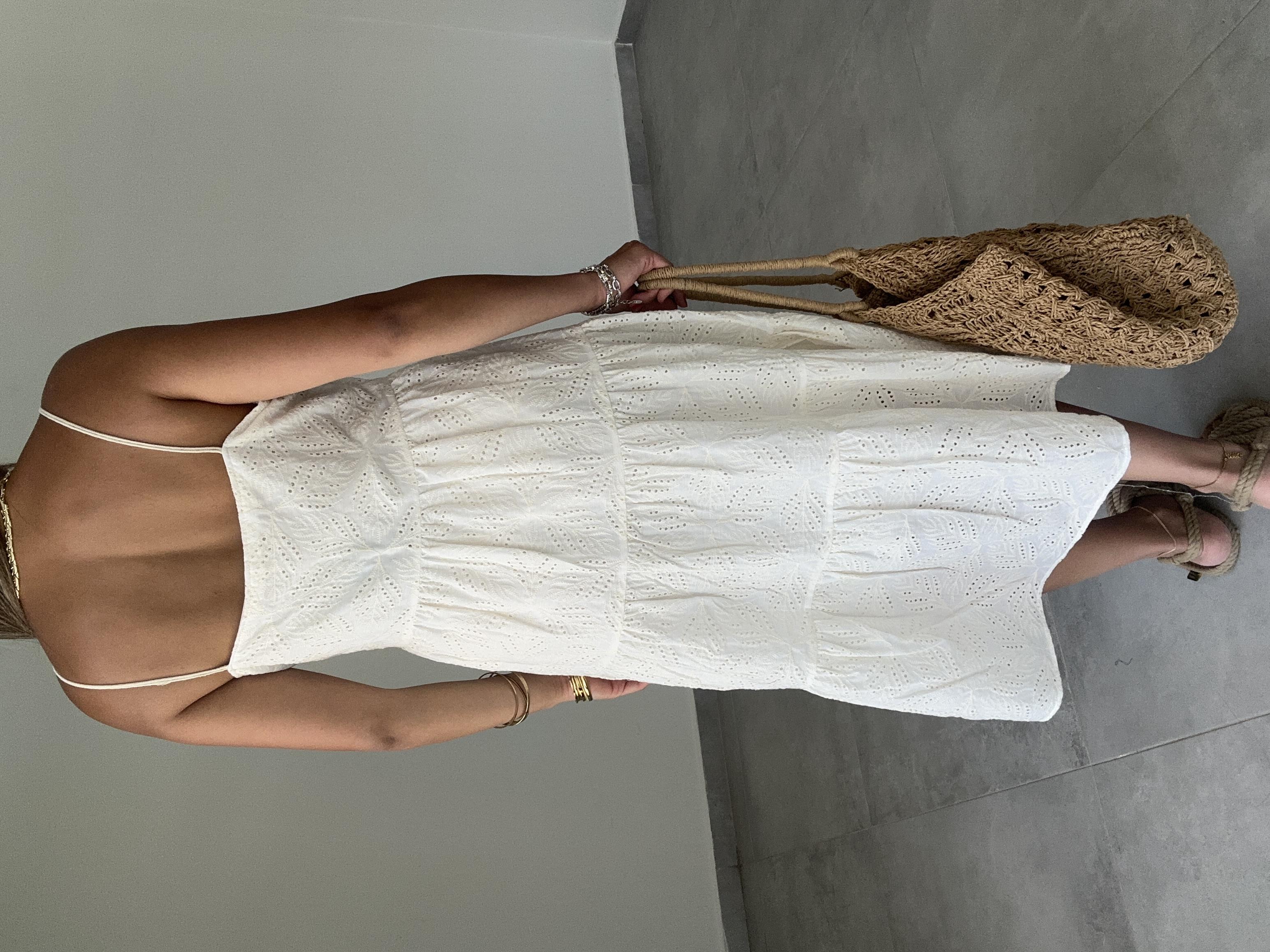 Ekru Güpür İşlemeli Askılı Elbise