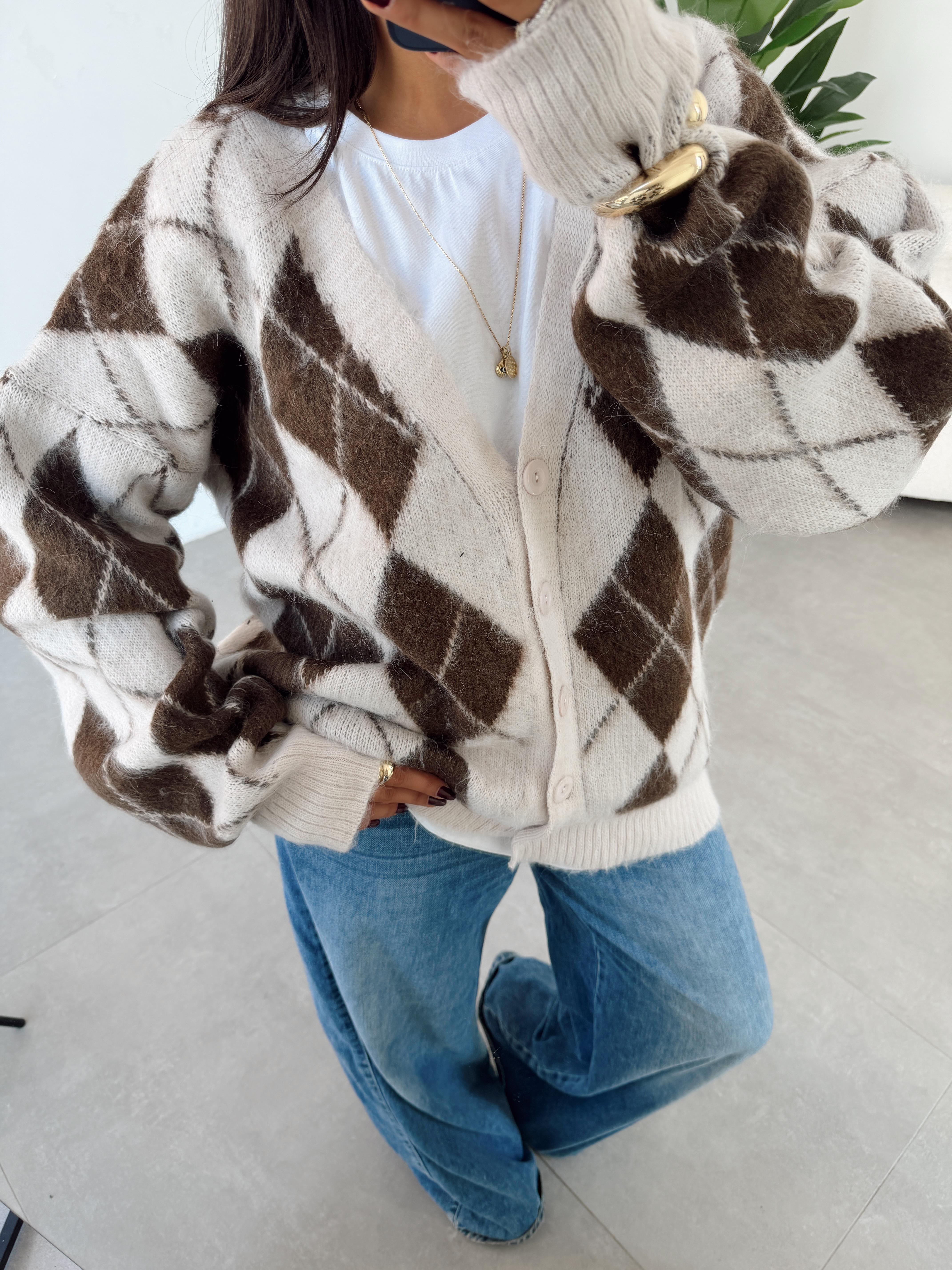 Ekru-Kahve Baklava Desenli Triko Hırka