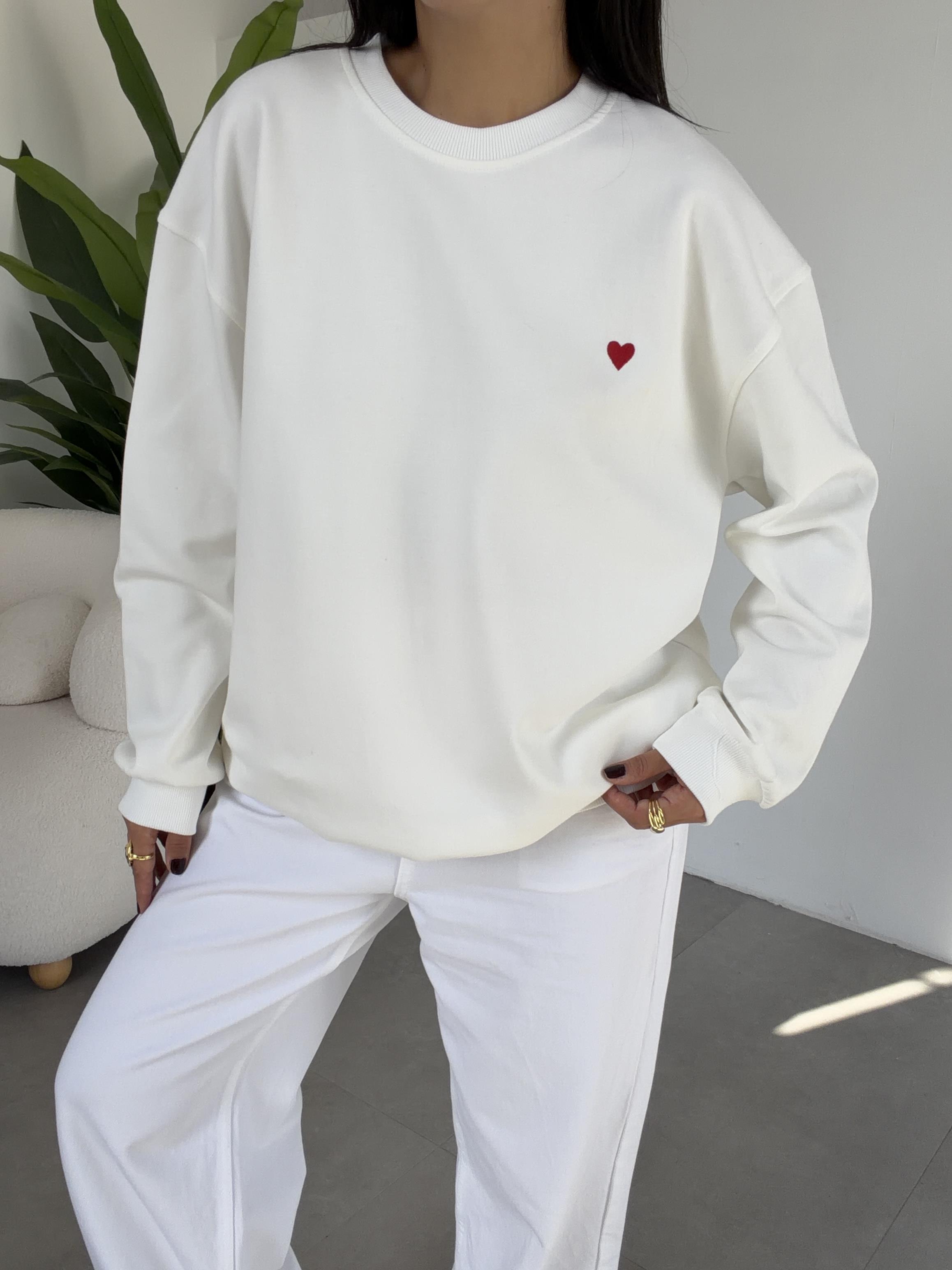Ekru Kalp Nakışlı Sweatshirt