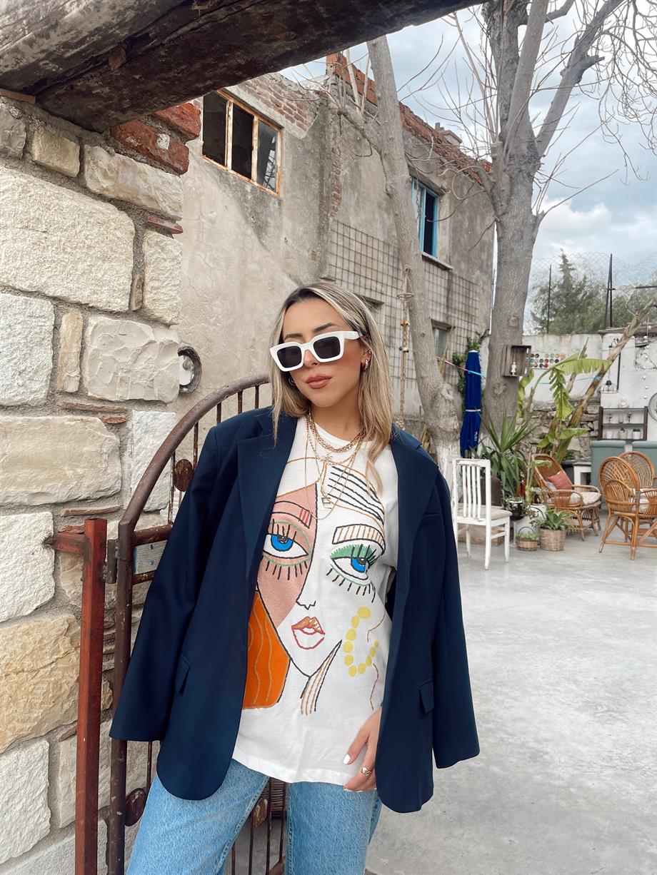 Ekru Kız Baskılı Tişört