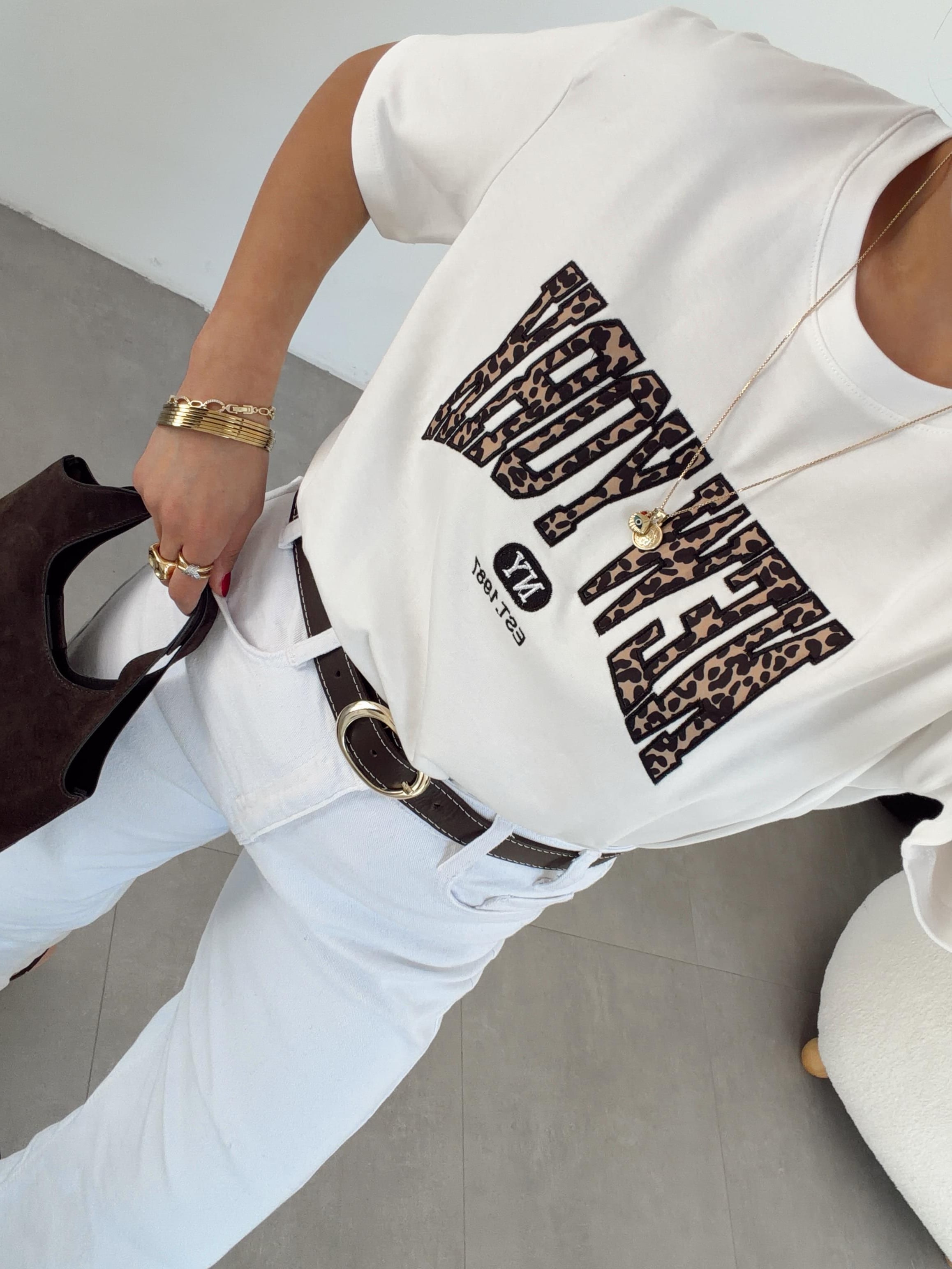 Ekru Leopar Yazılı Tshirt