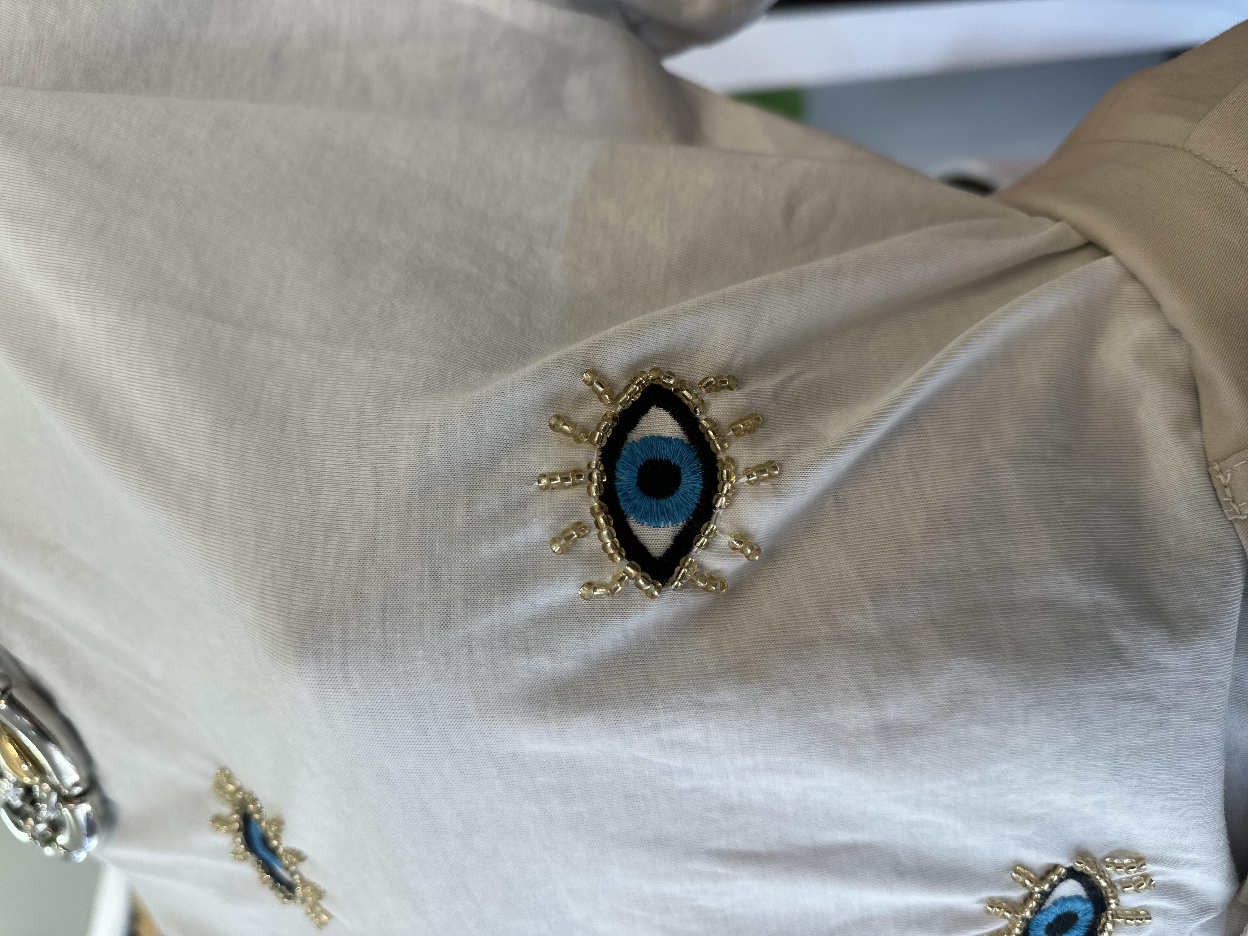 Ekru Nazar Boncuklu Tişört