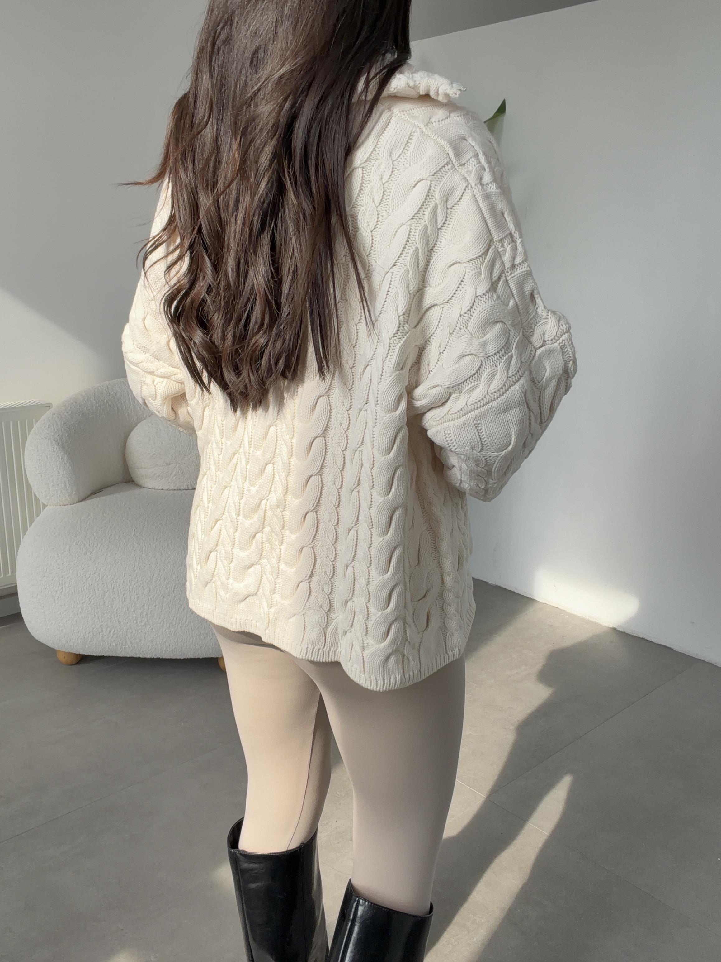 Ekru Saç Örgülü Fermuarlı Kazak