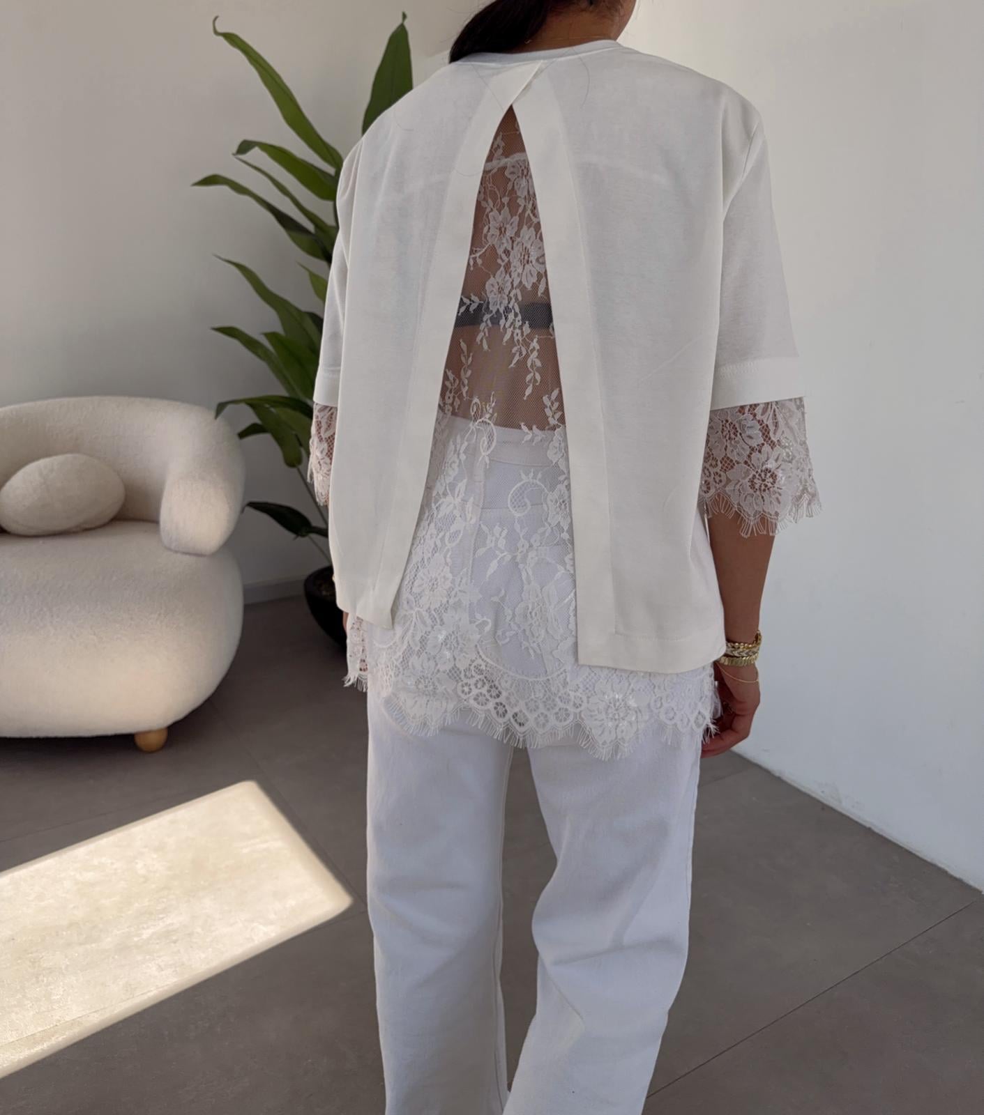 Ekru Sırt Dantelli T-Shirt