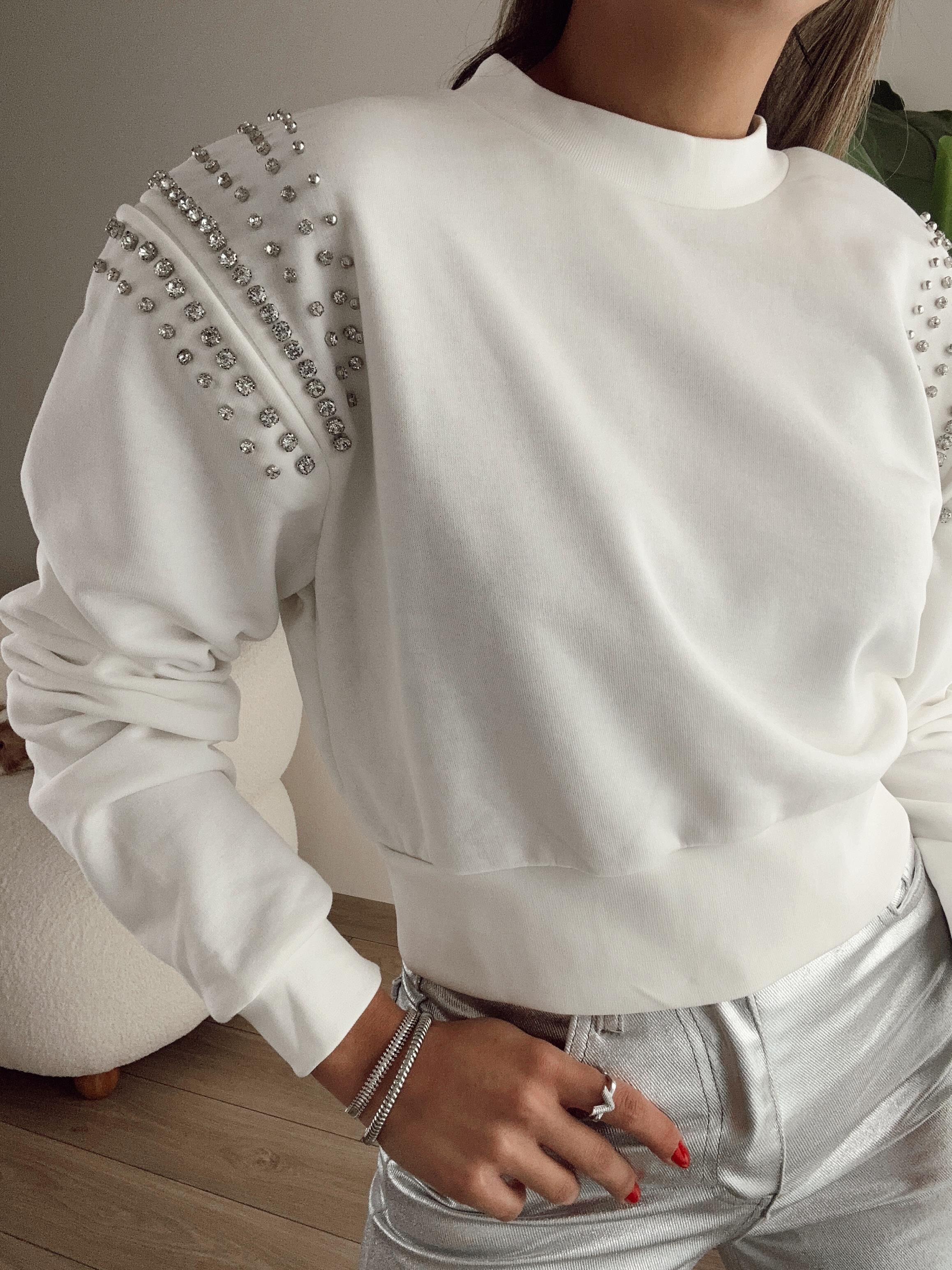 Ekru Vatkalı Taşlı Crop Bluz
