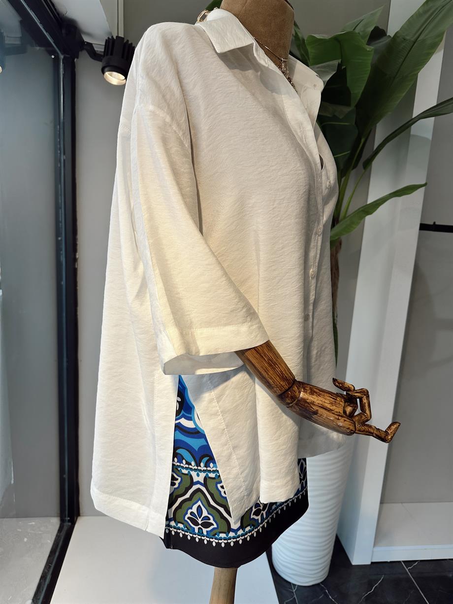 Ekru Yanı Yırtmaçlı Oversize Gömlek