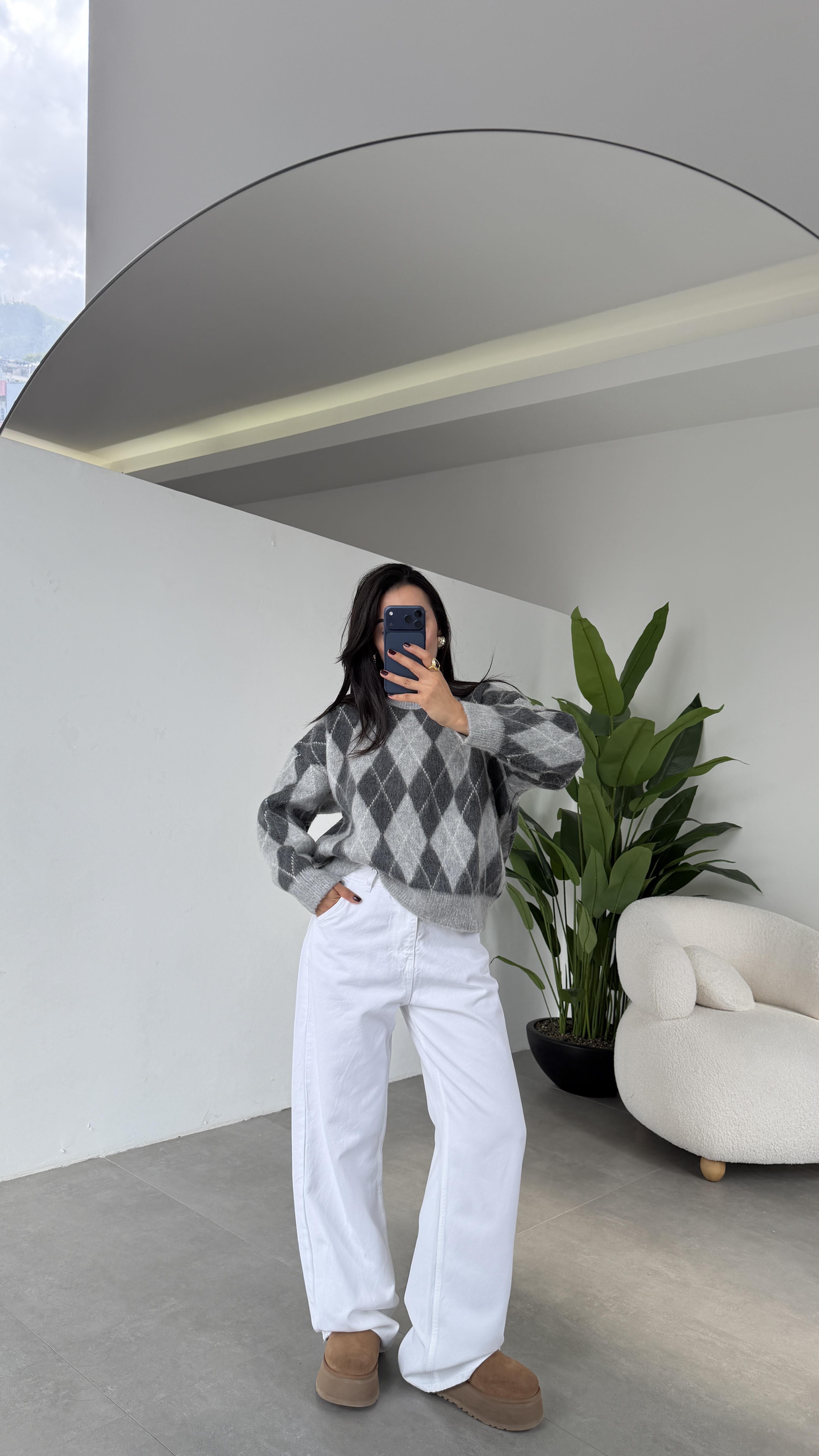 Gri-Antrasit  Baklava Desen Kazak