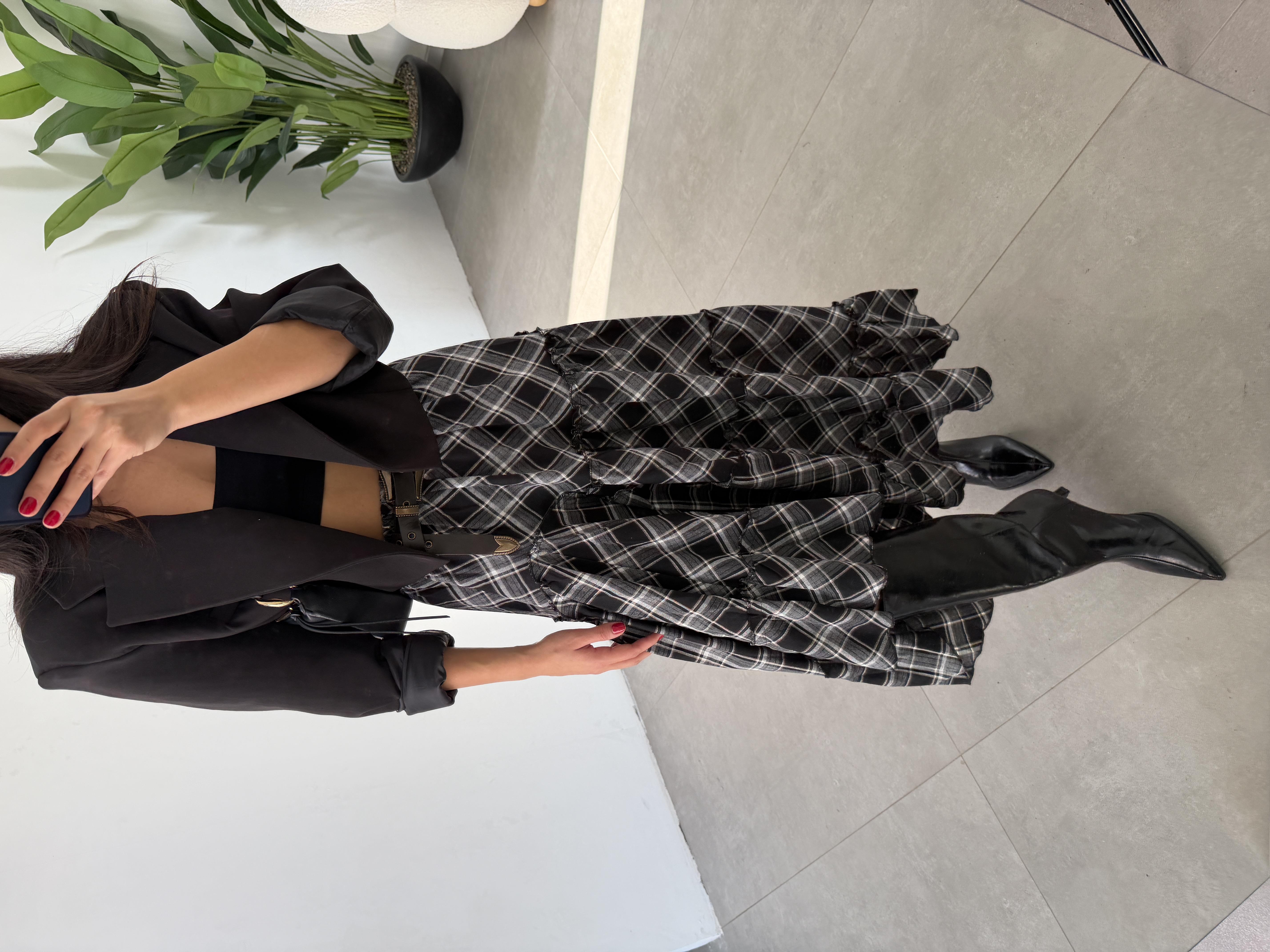 Gri Ekose Desenli Asimetrik Etek
