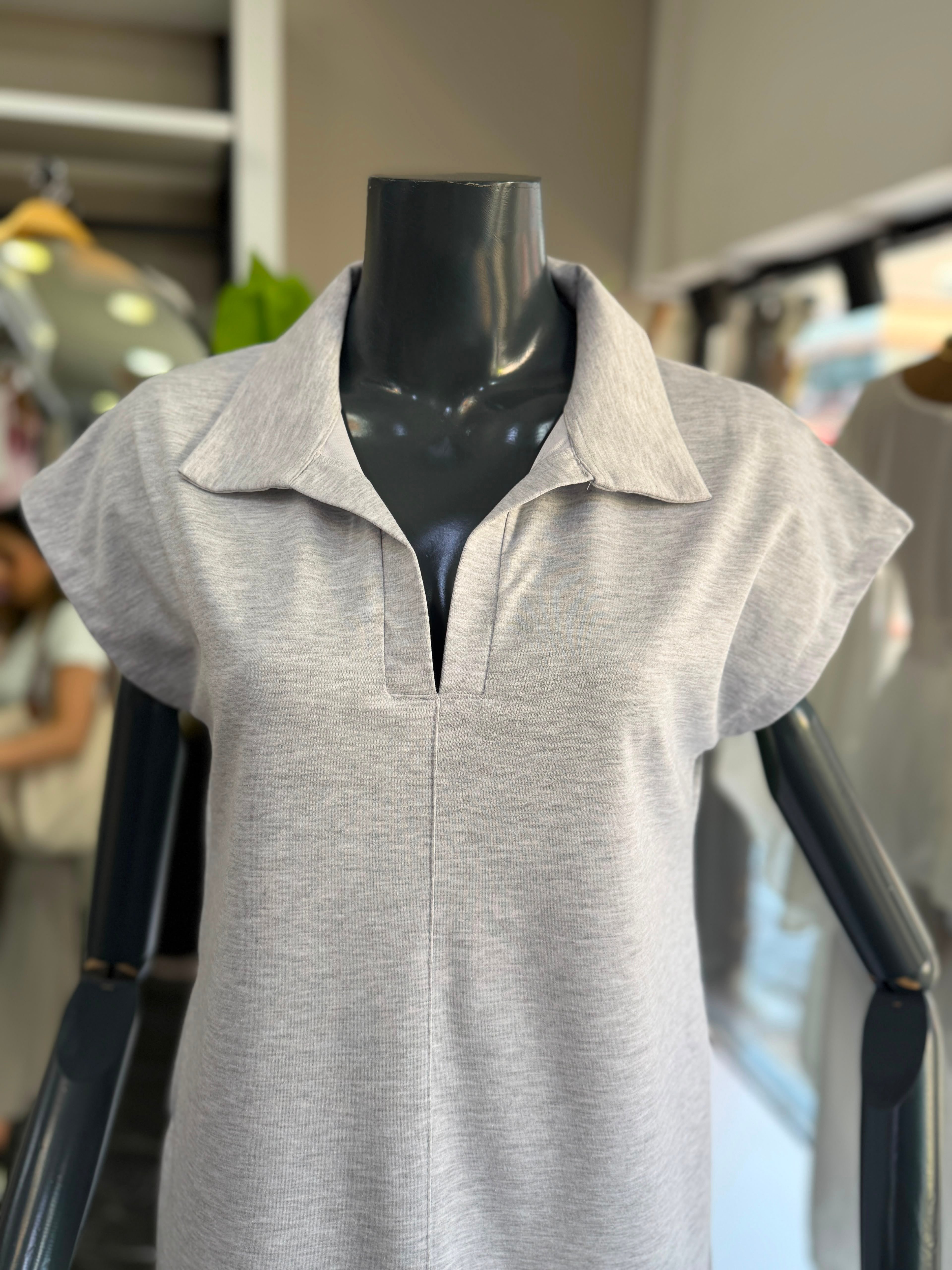Gri Modal Polo Yaka Çimalı Elbise