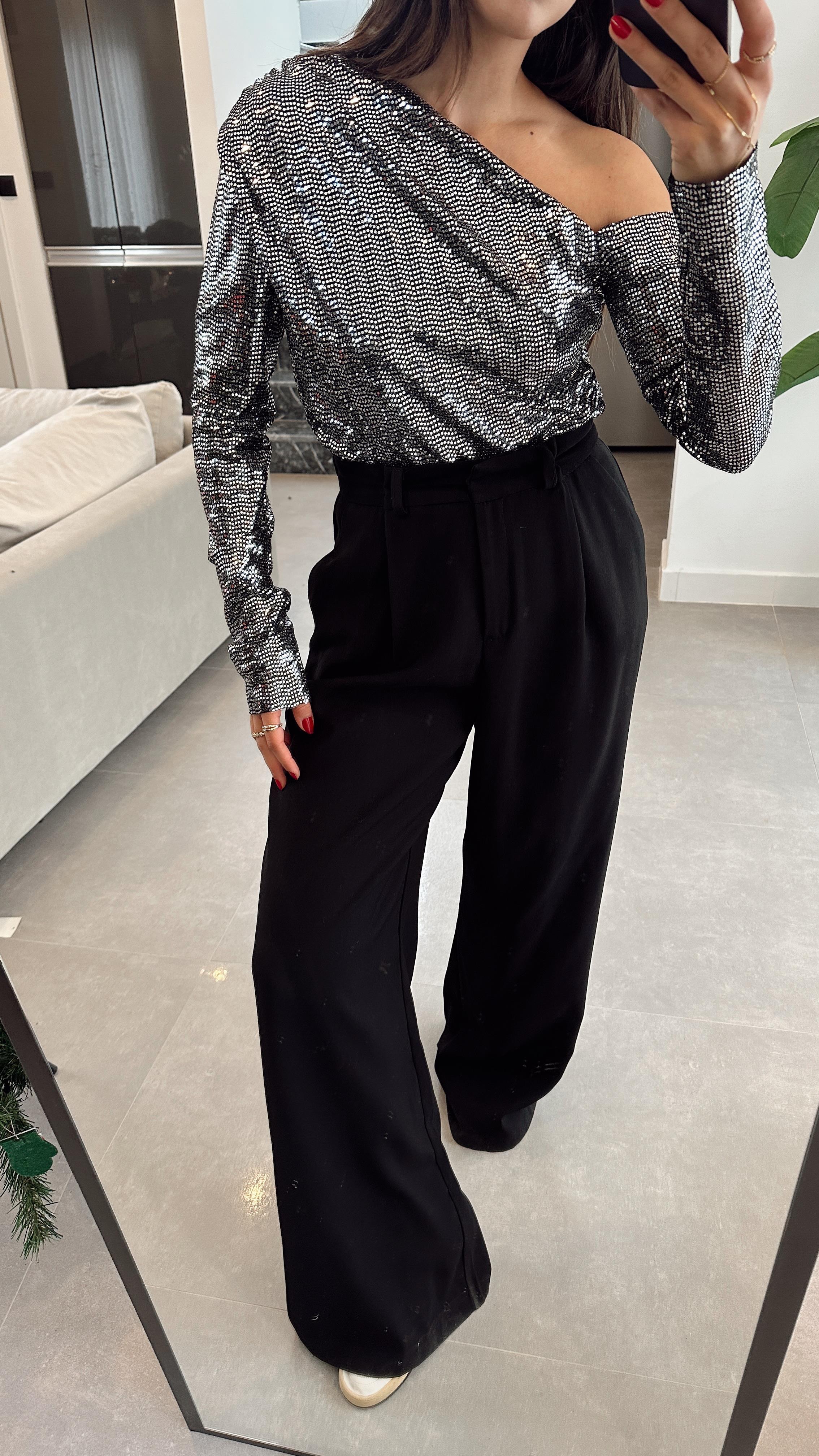 Gümüş Asimetrik Yaka Bluz