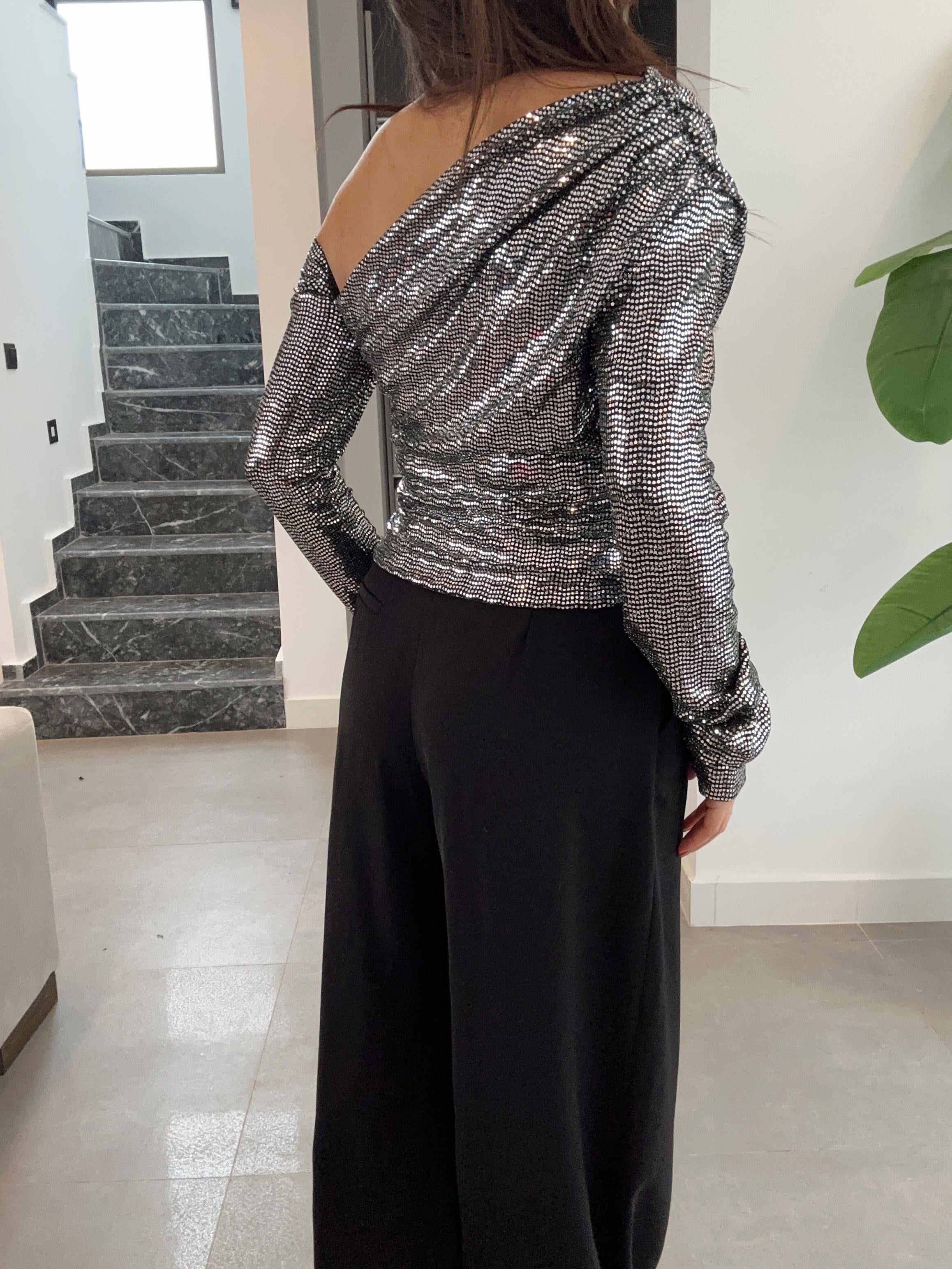 Gümüş Asimetrik Yaka Bluz