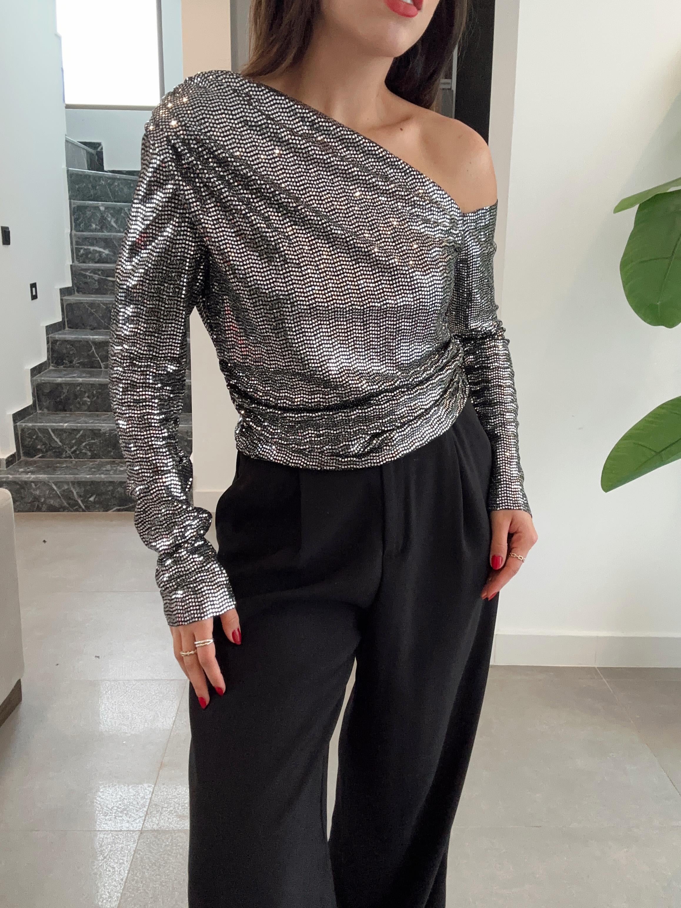 Gümüş Asimetrik Yaka Bluz