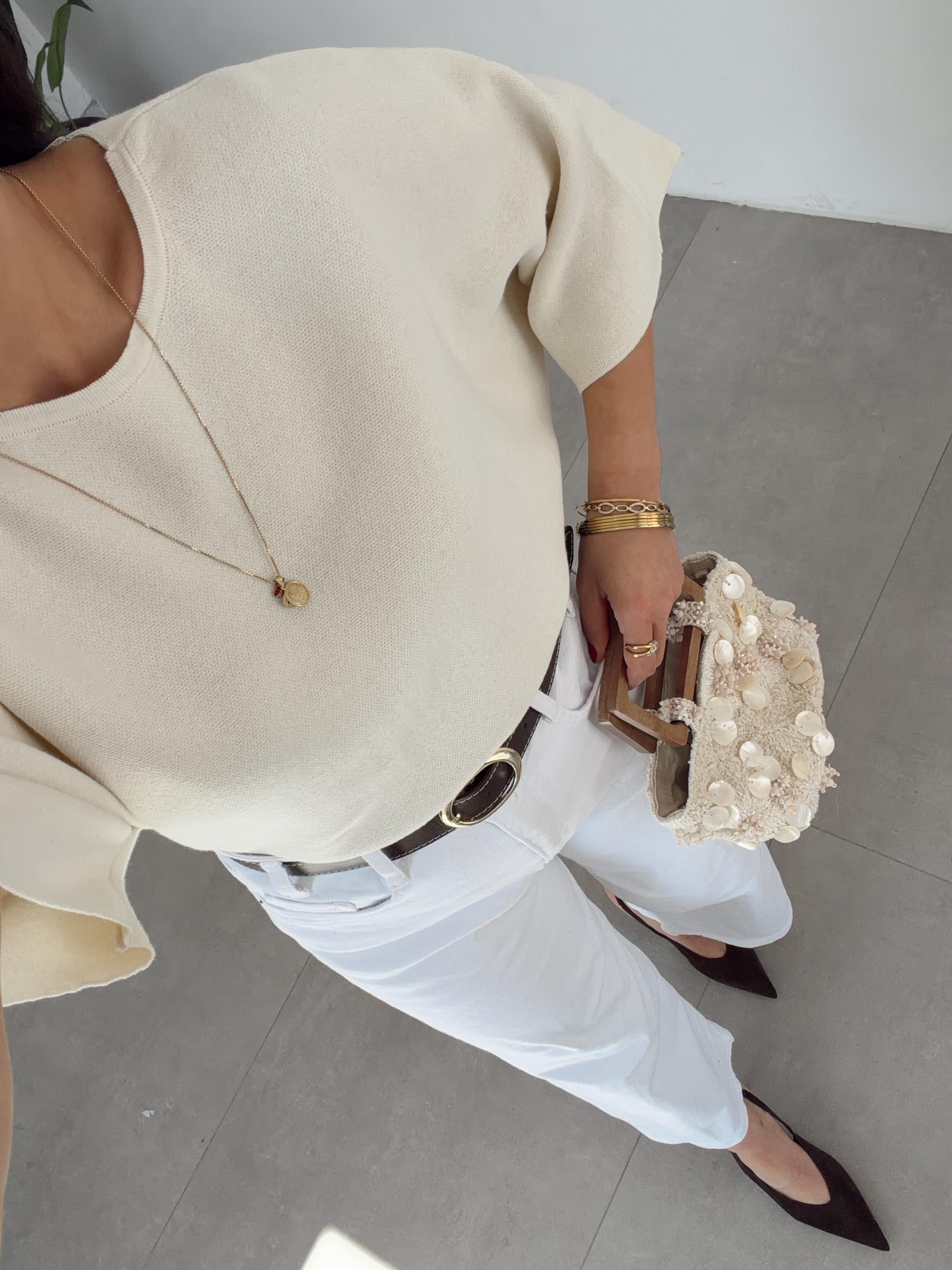 Ham Ekru Dantel Detaylı Triko Bluz