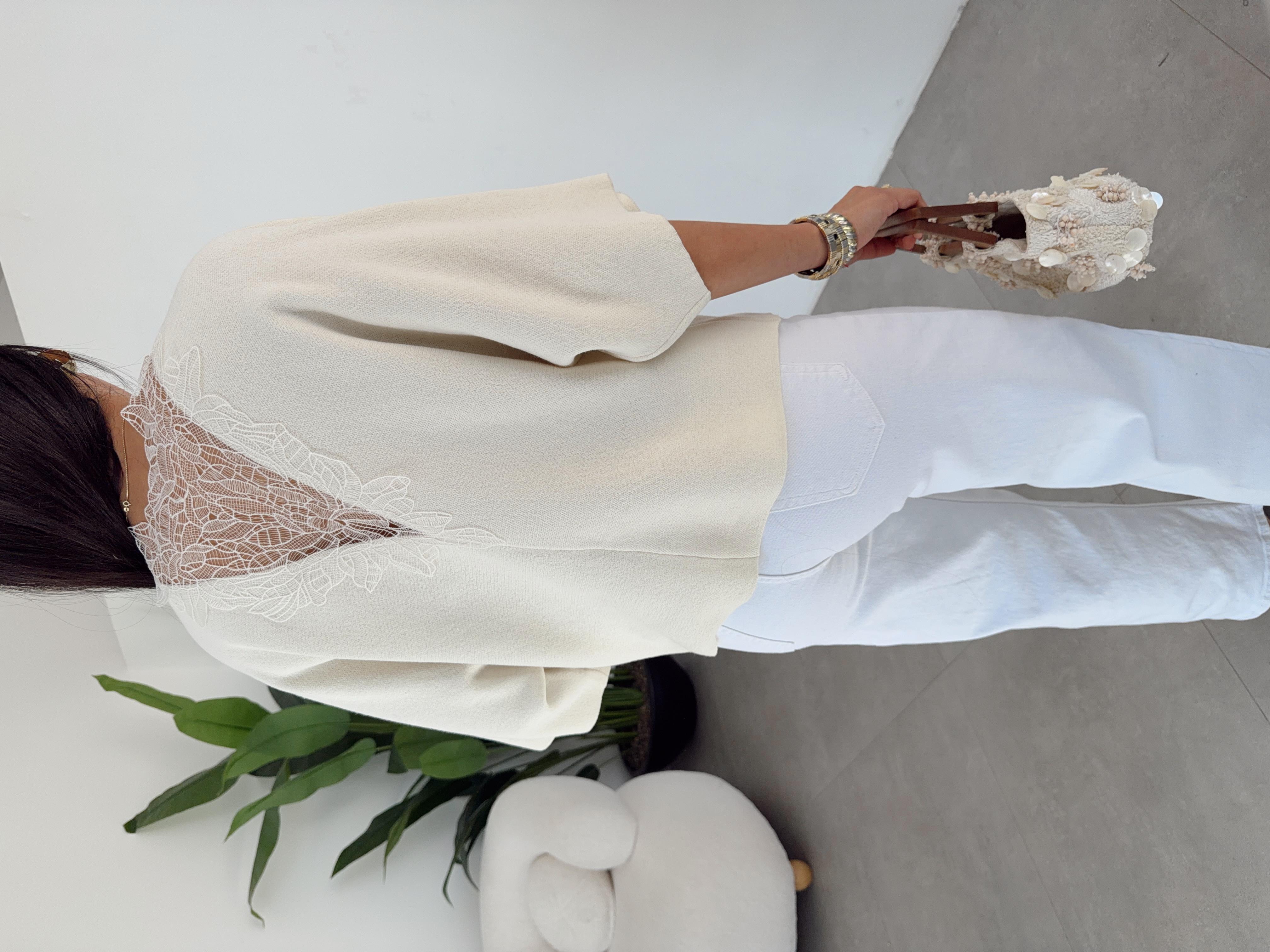 Ham Ekru Dantel Detaylı Triko Bluz