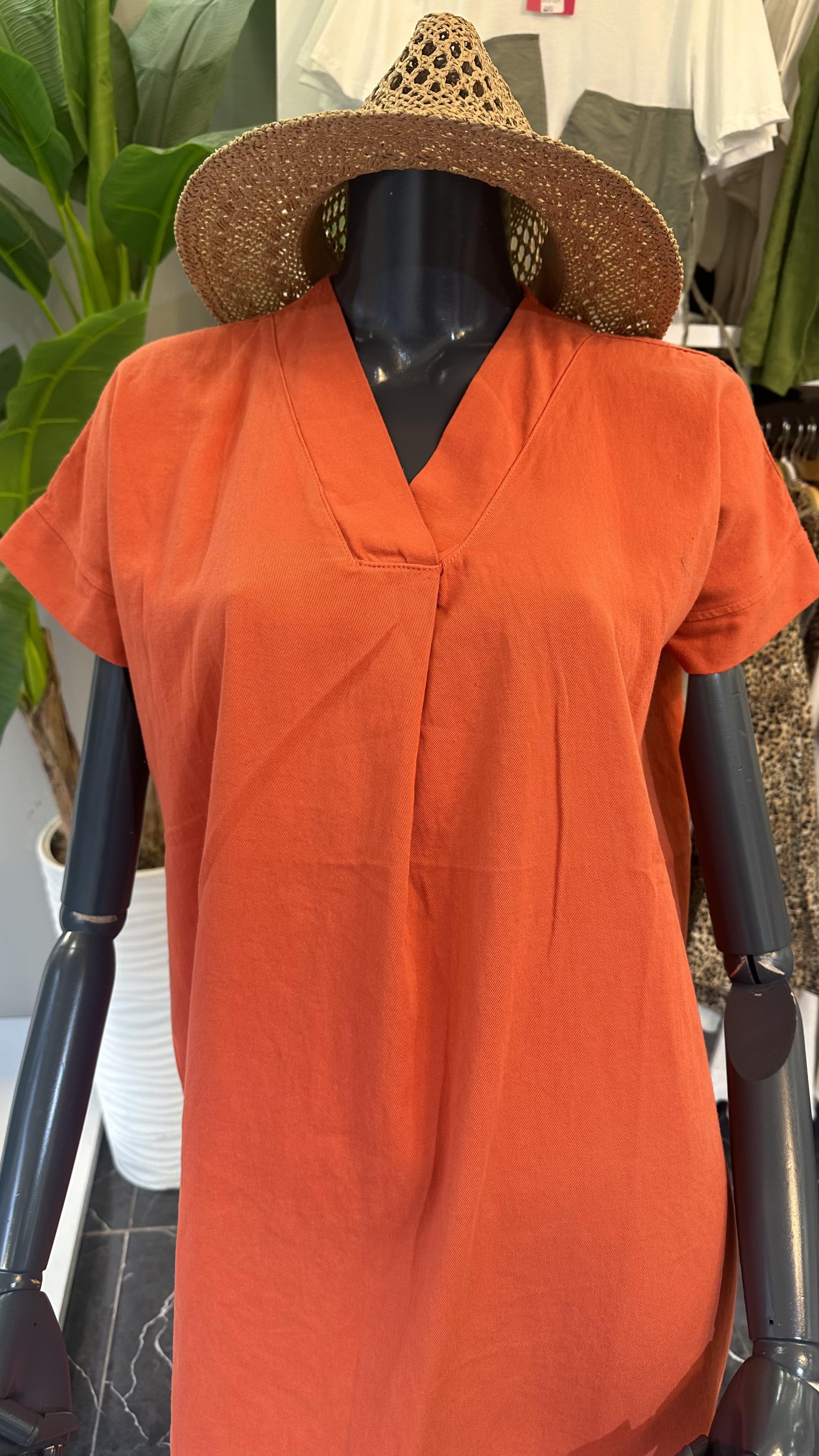 Henda Oranj Kemer Detaylı V Yaka Elbise