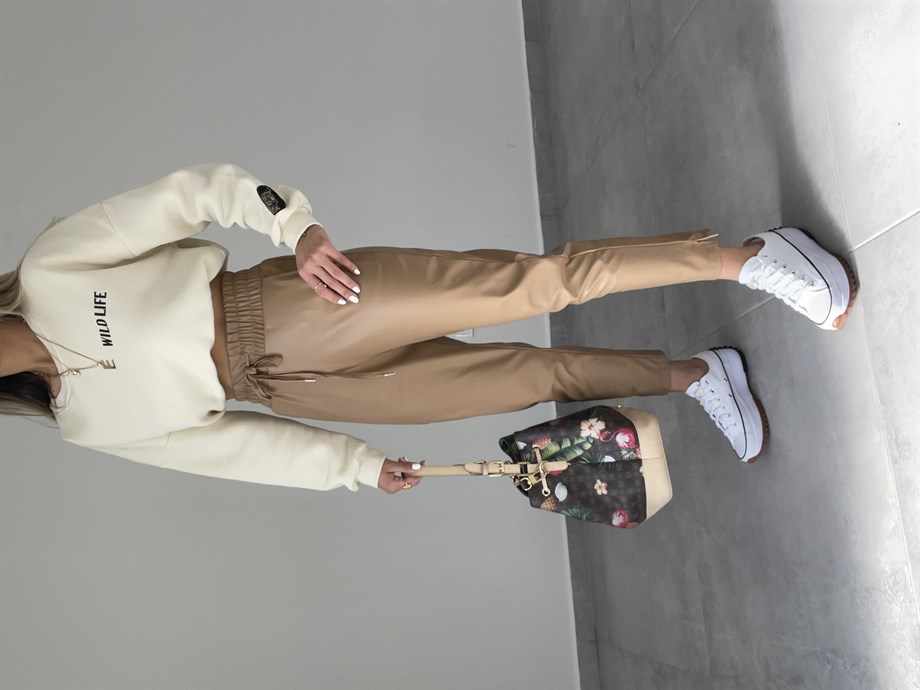 İçi Şardonlu Bej Deri Pantolon