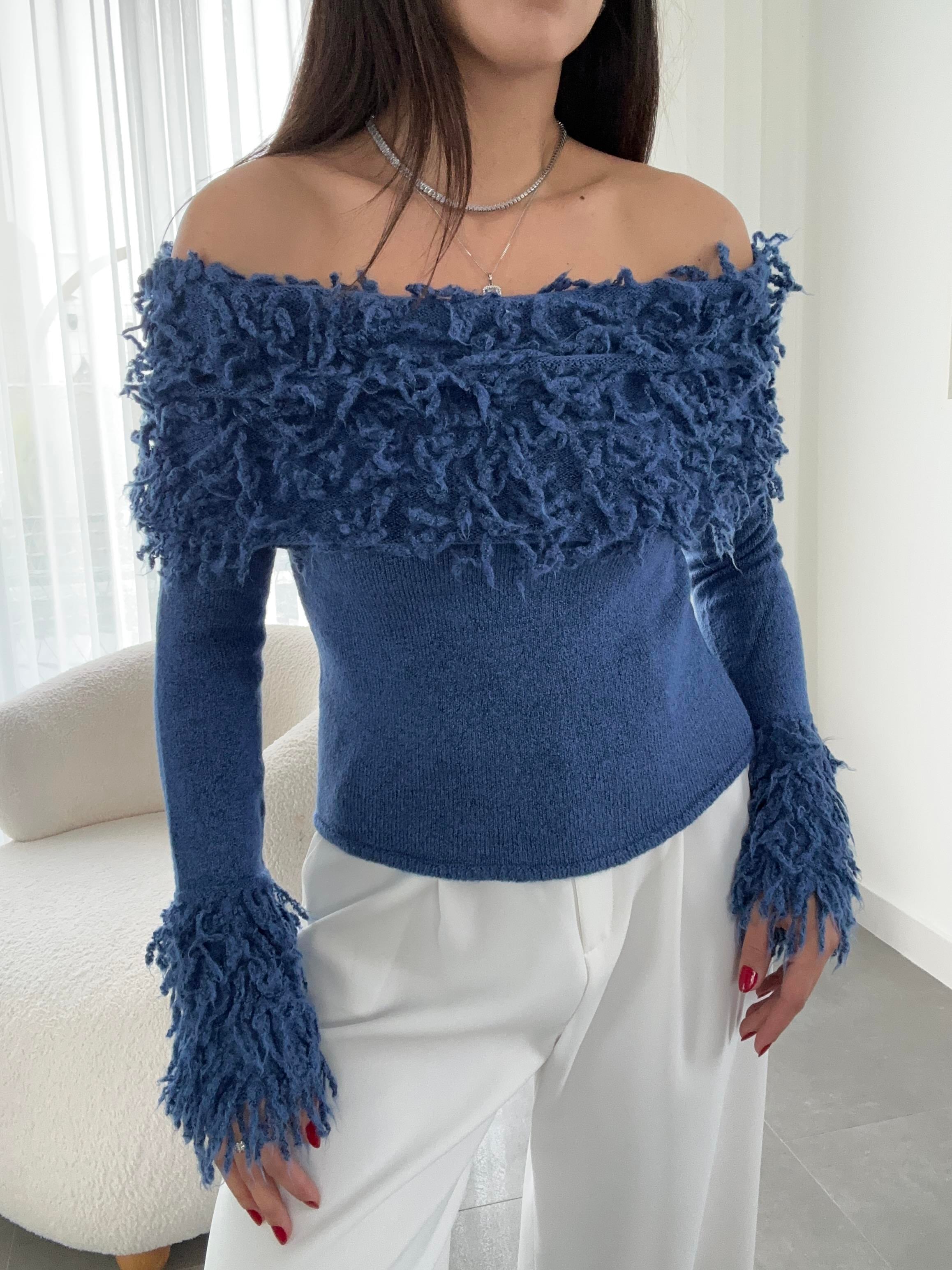 İndigo Püsküllü Madonna Yaka Triko Kazak