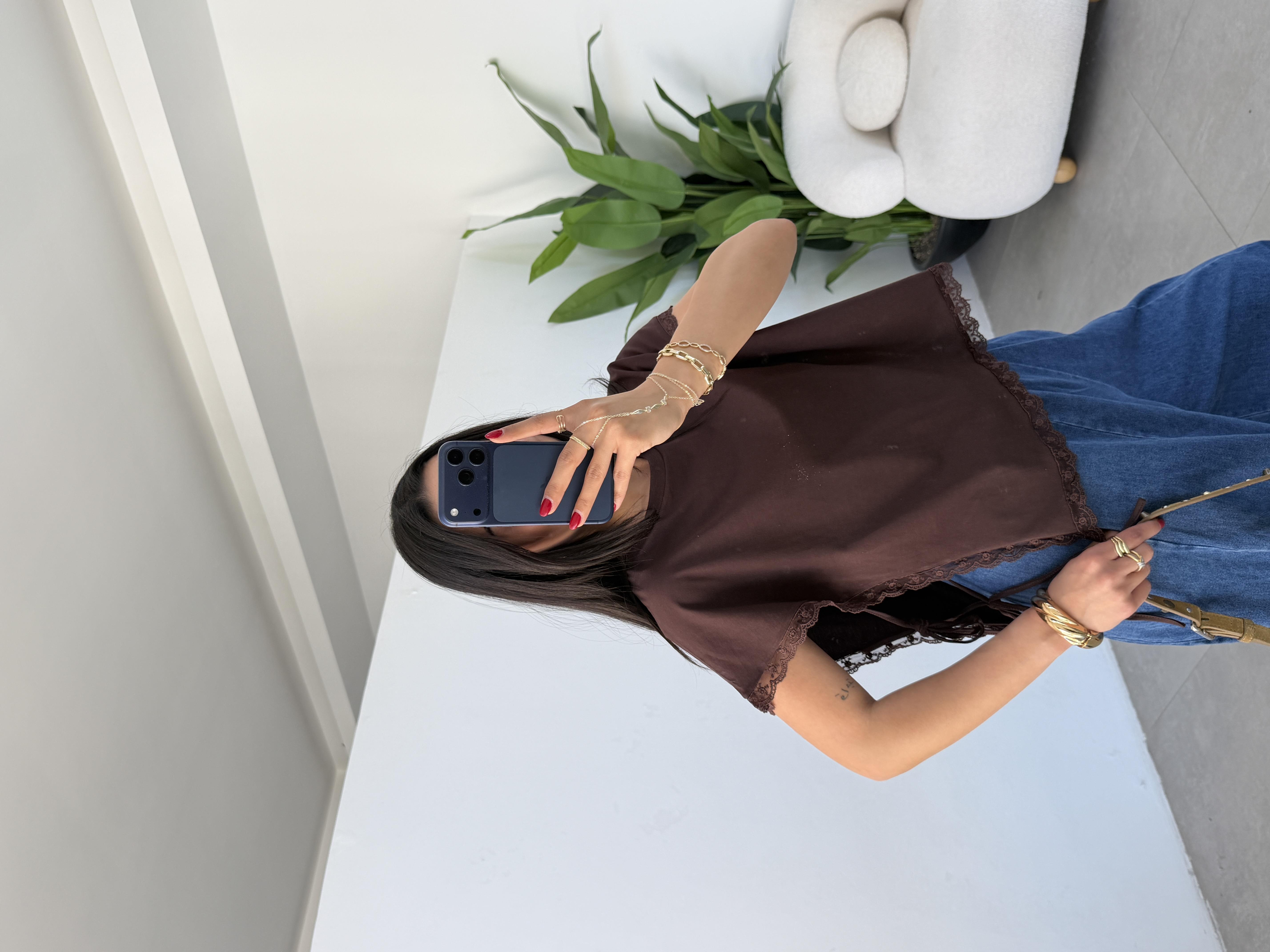 Kahve Dantel Detaylı Pamuklu Tshirt
