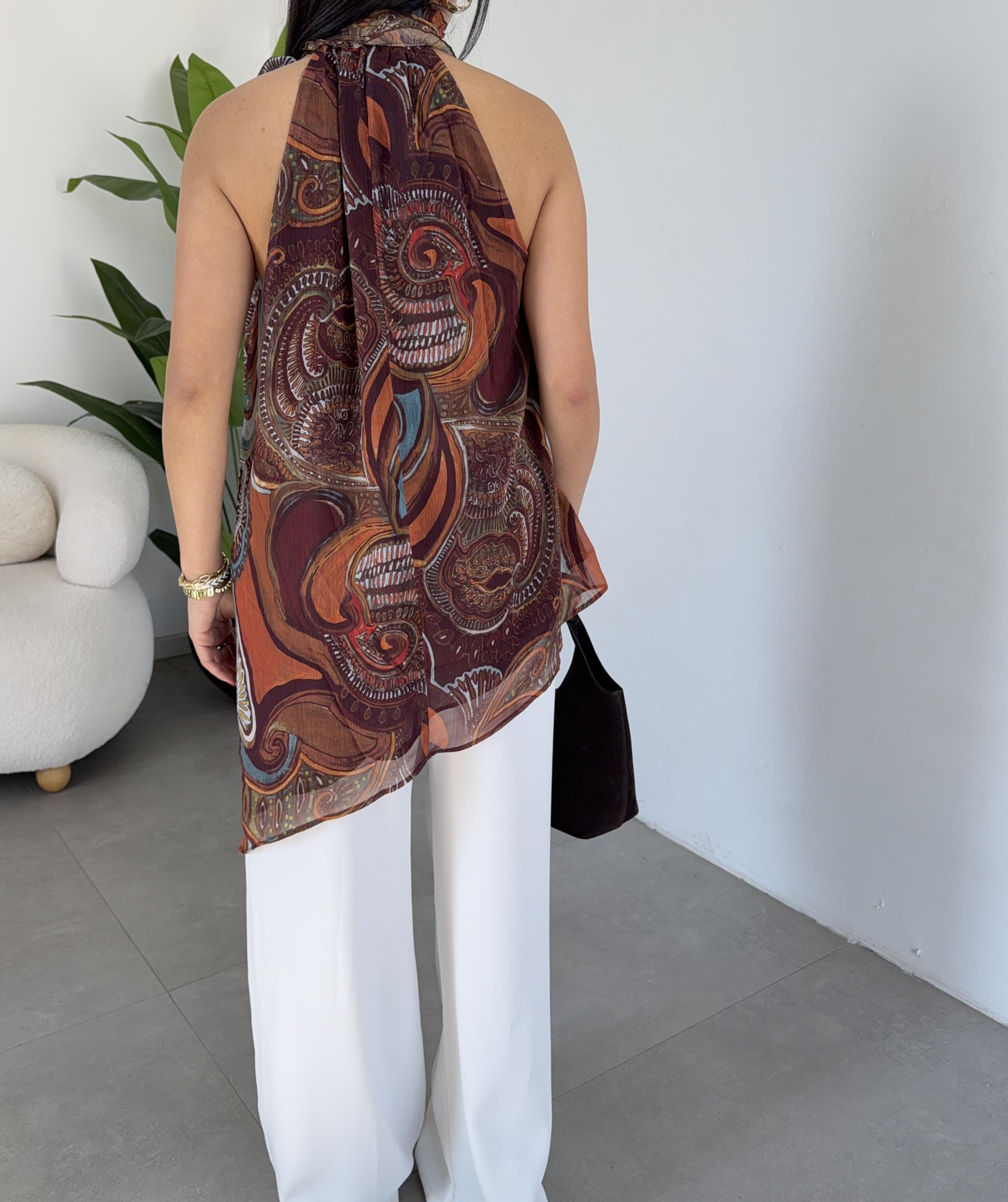 Kahve Desenli Asimetrik Bluz