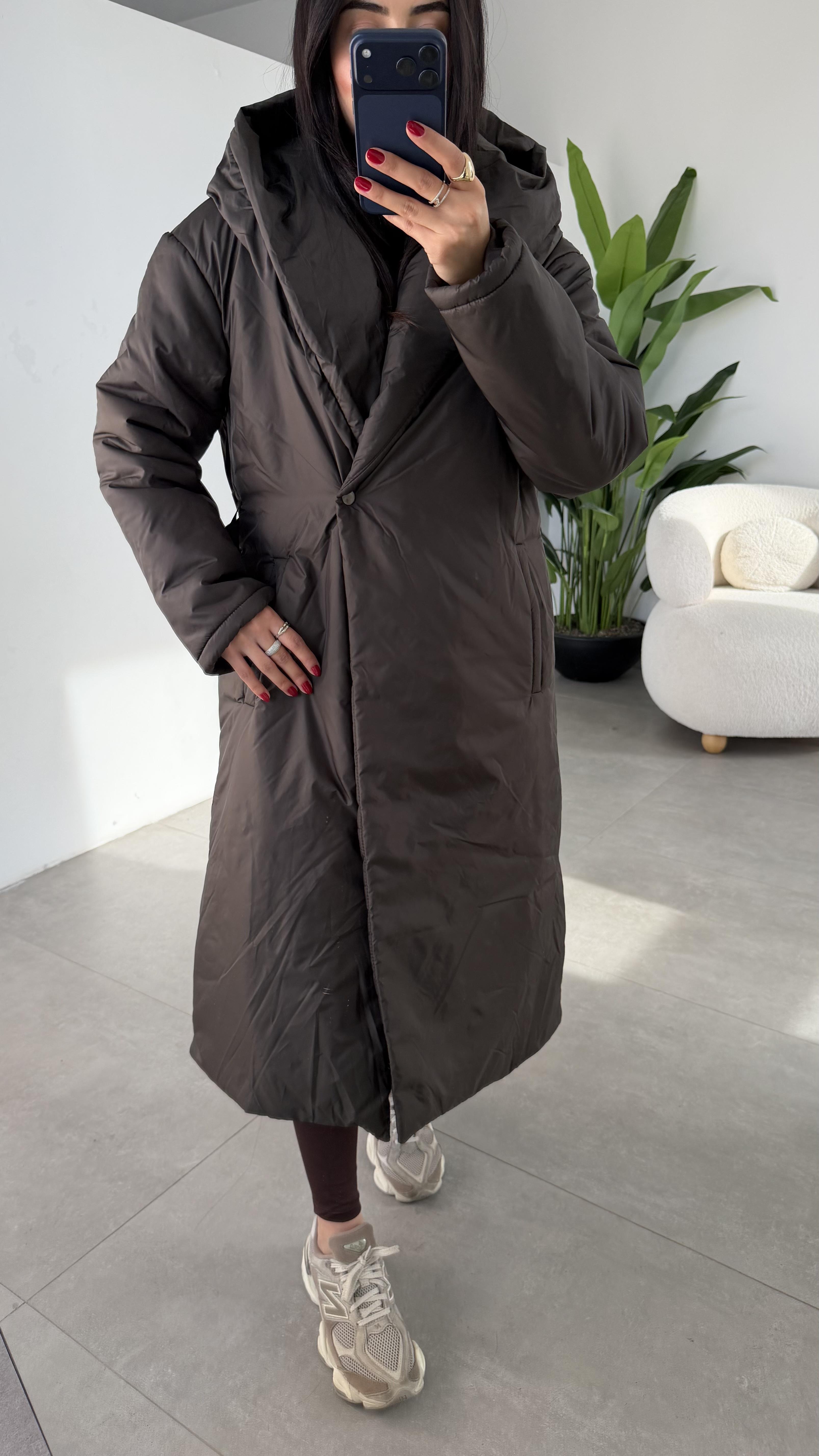 Kahve Kapüşonlu Elyaflı Uzun Mont