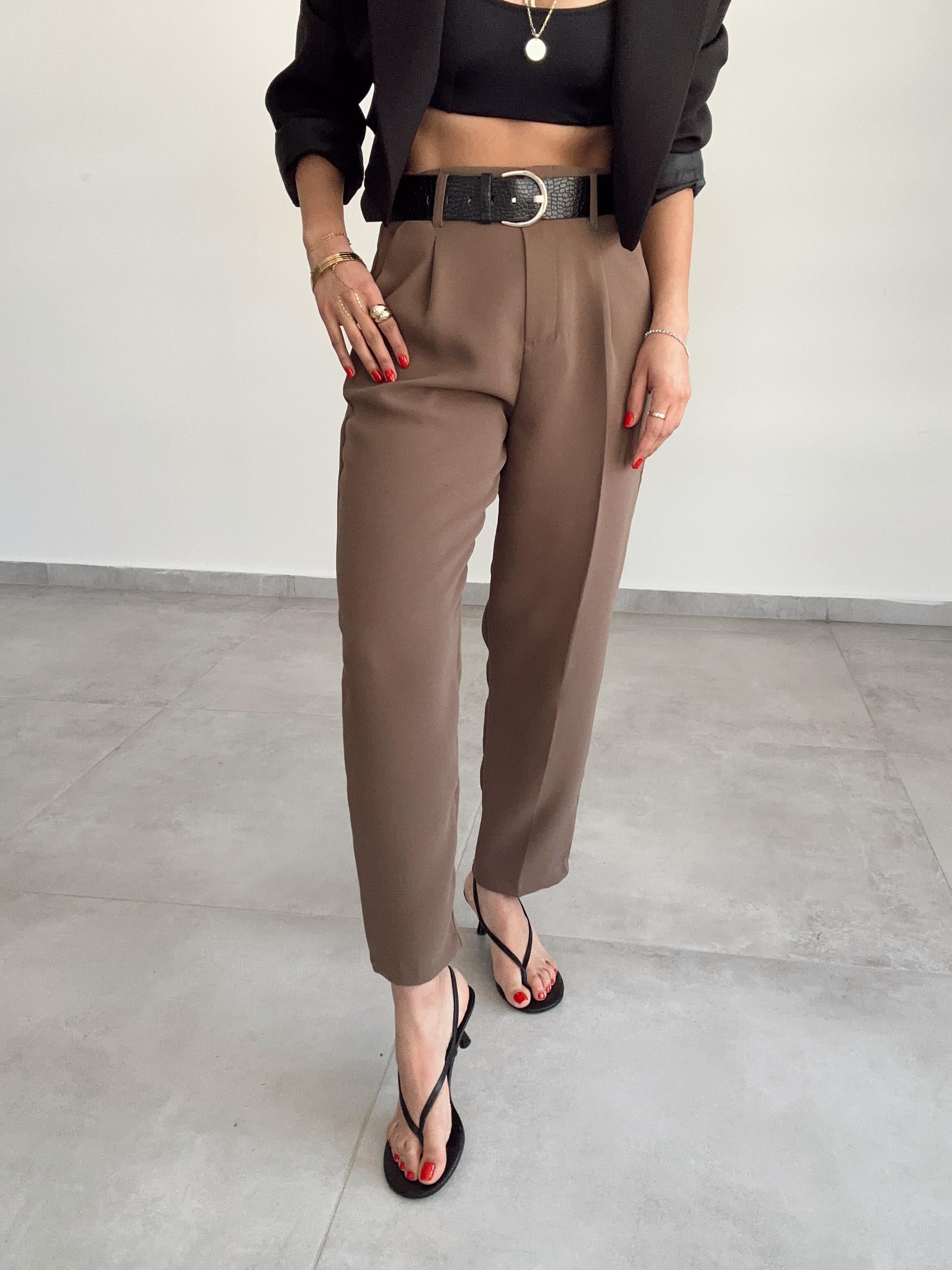 Kahve Kemerli Pantolon