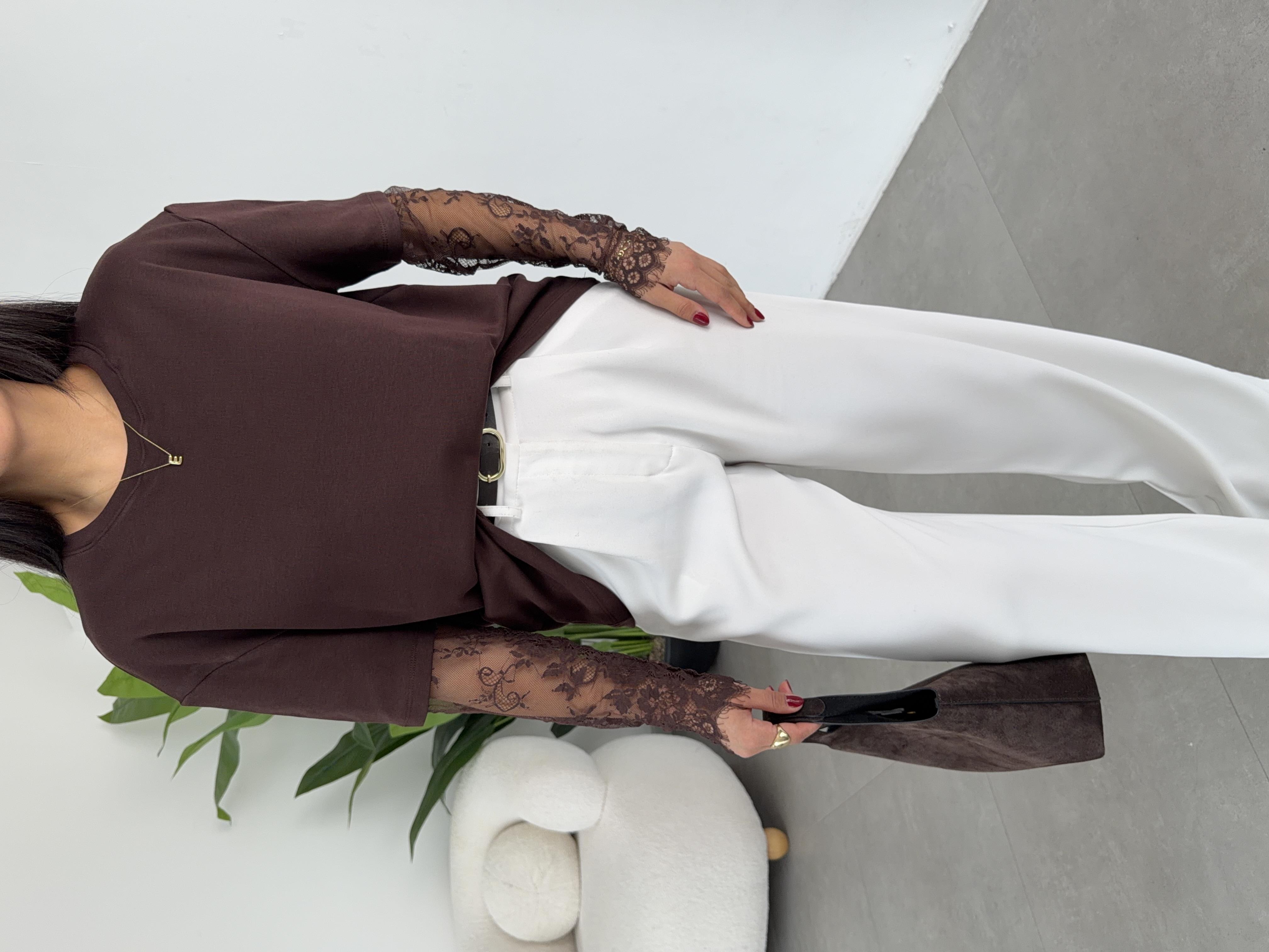 Kahve Kolları Dantel Detaylı T-Shirt