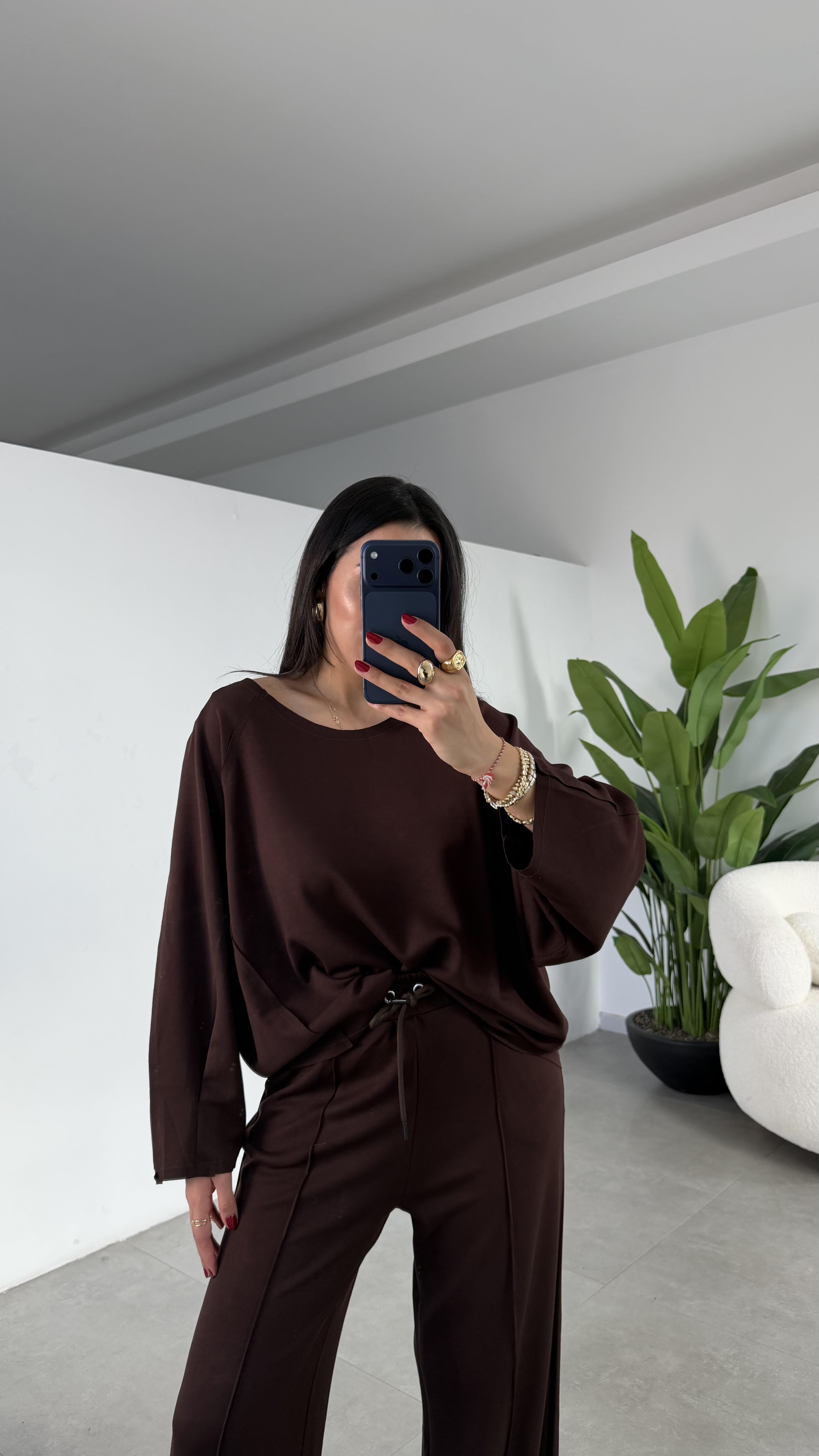 Kahve Modal Geniş Yaka Bluz Pantolon Takım